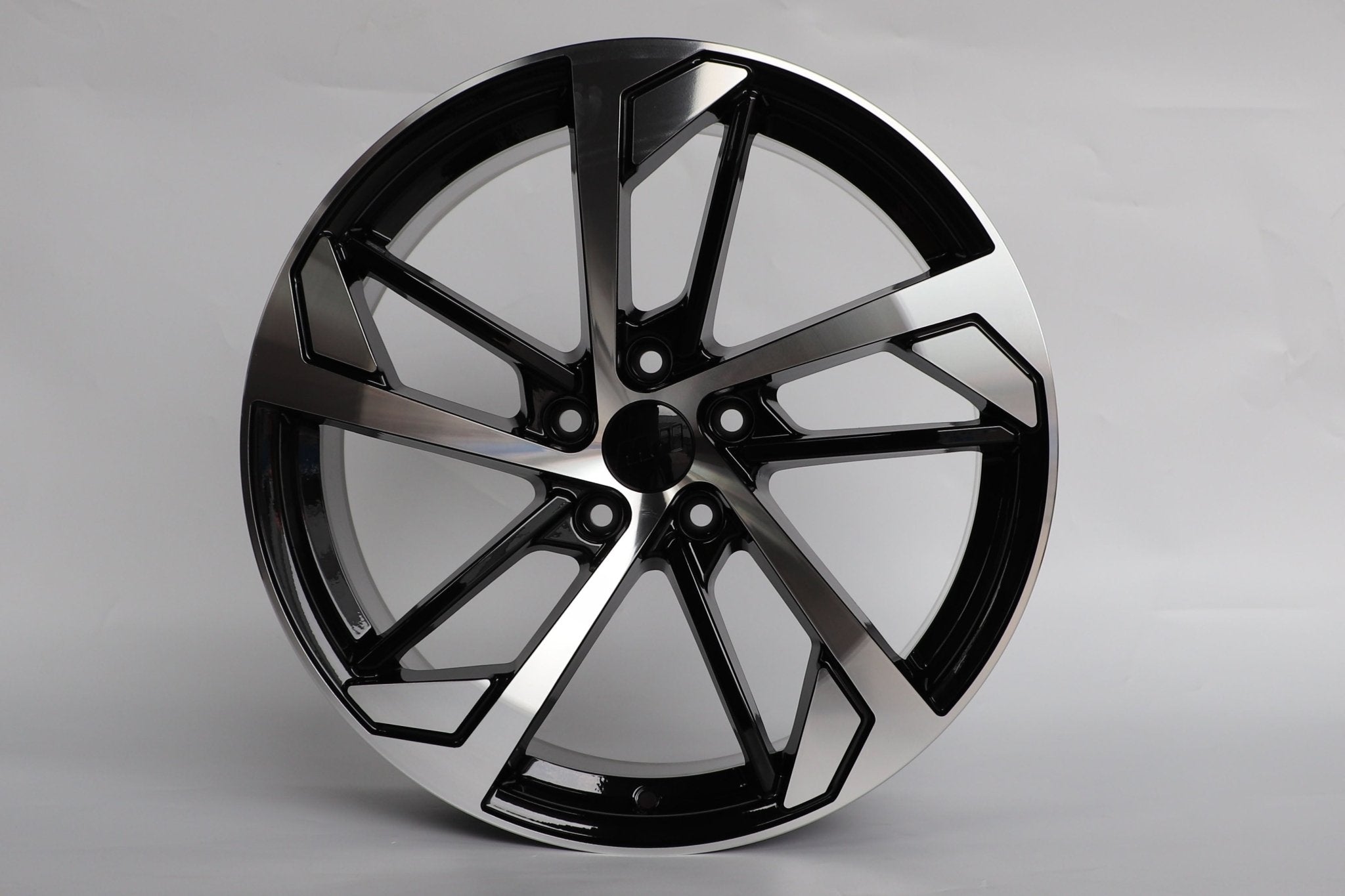 W614 1277 Black Machined Face 19x8.5 Et35 5x114.3 CB73.1 C030IPW-B