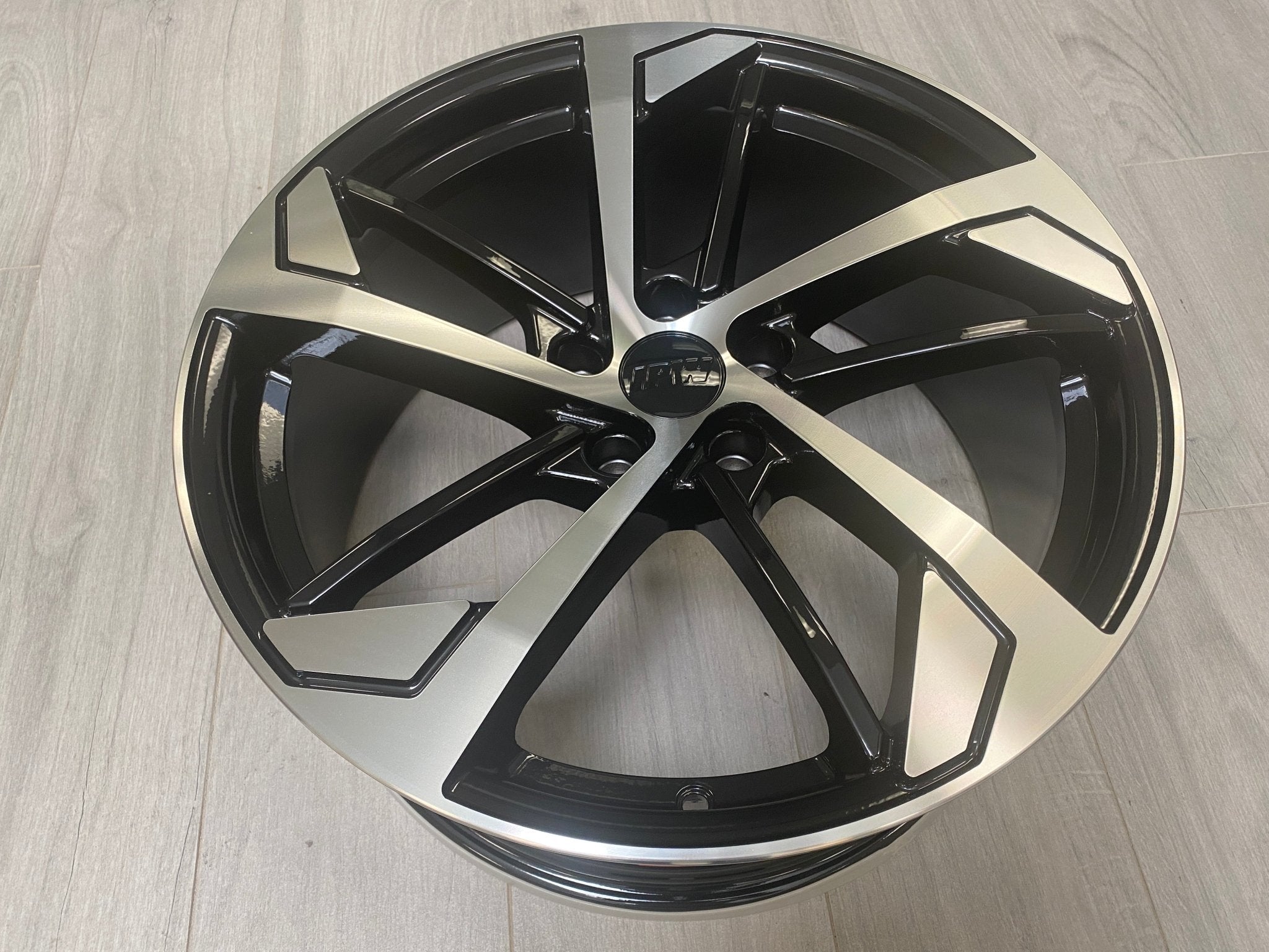 W614 1277 Black Machined Face 19x8.5 Et35 5x114.3 CB73.1 C030IPW-B