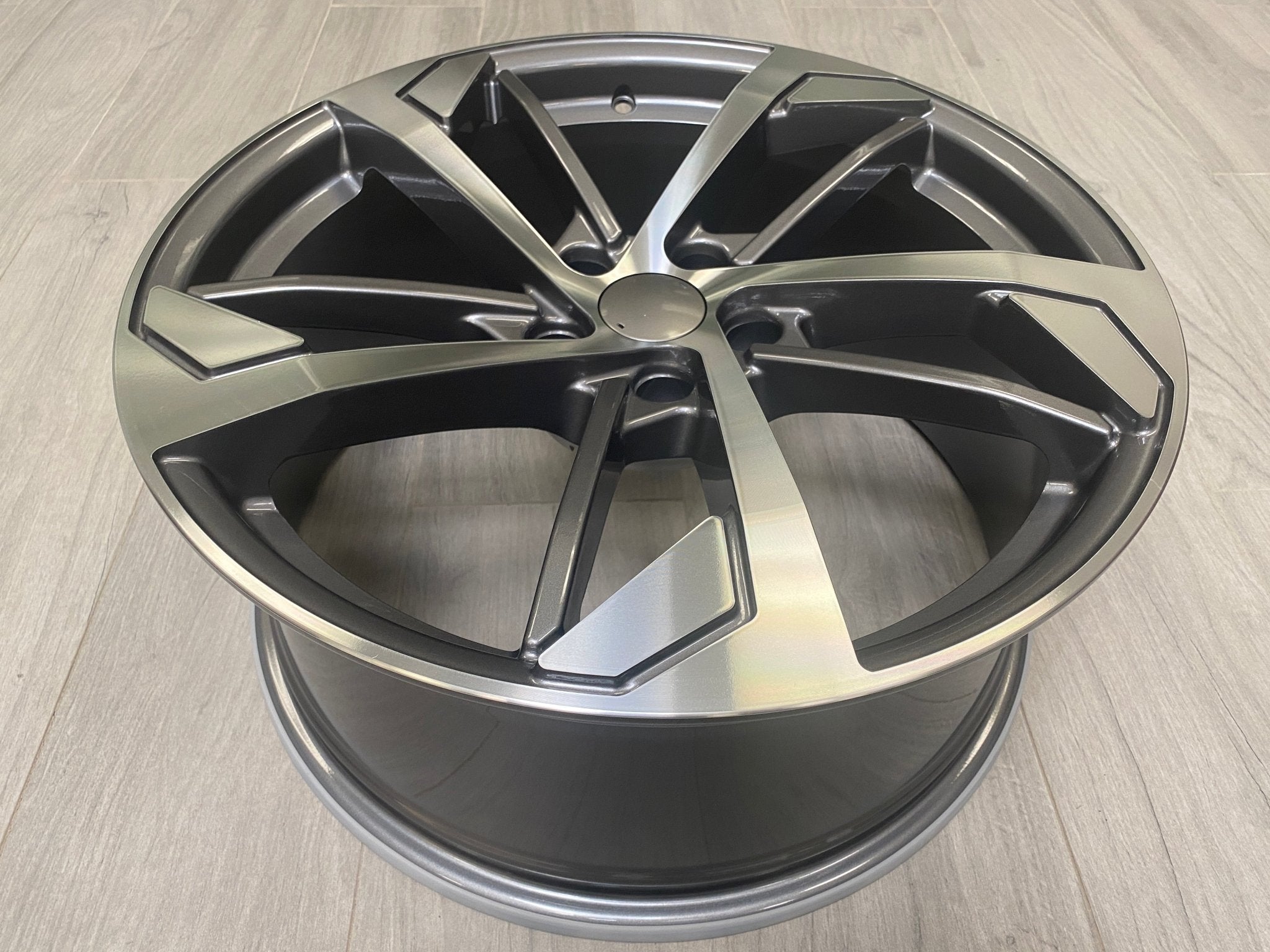 W614 1277 Gunmetal Machined 19x8.5 ET35 5x112 CB66.56