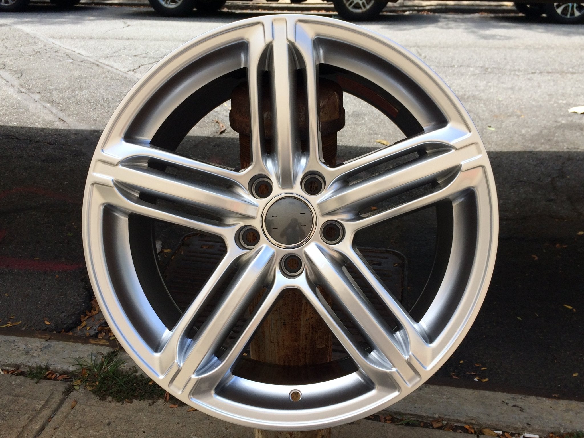W620 Hyper Silver 20*9.0 ET50 5*130 CB71.5