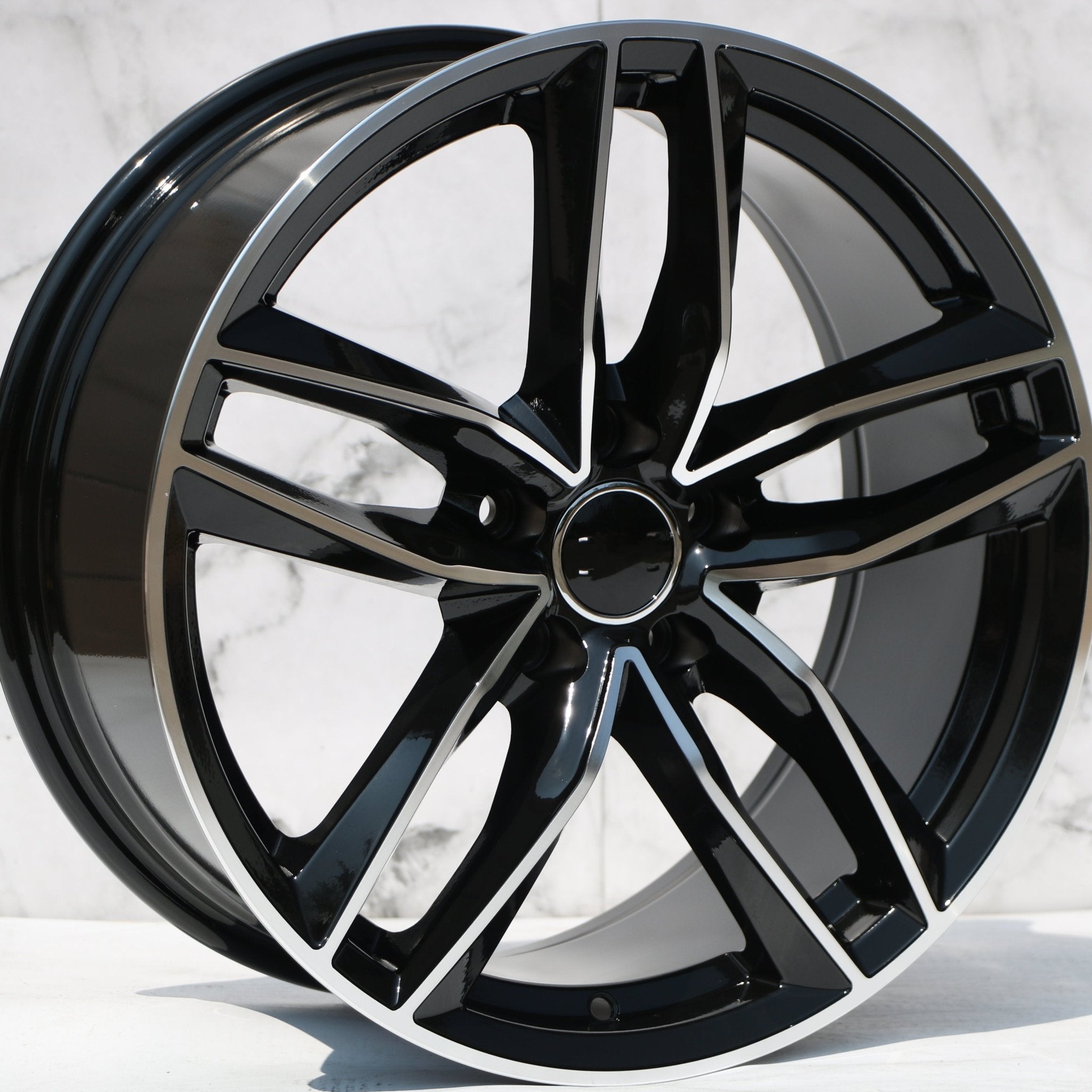 W627 1126 Black Machined Face 18x8.0 5x112 ET35 CB66.6