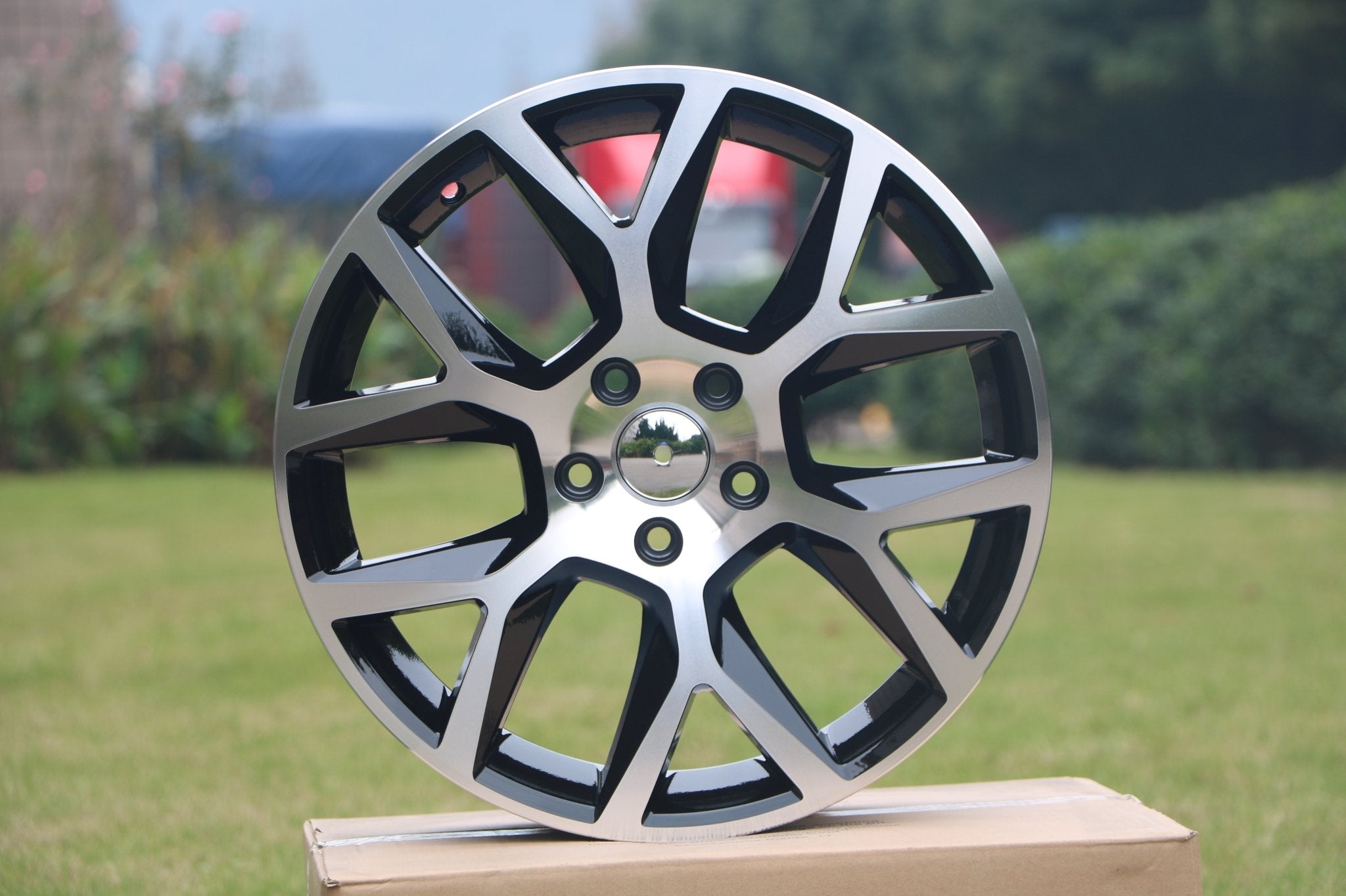 W640-Black Machine Face 18*7.5 ET45 5*112 CB57.1