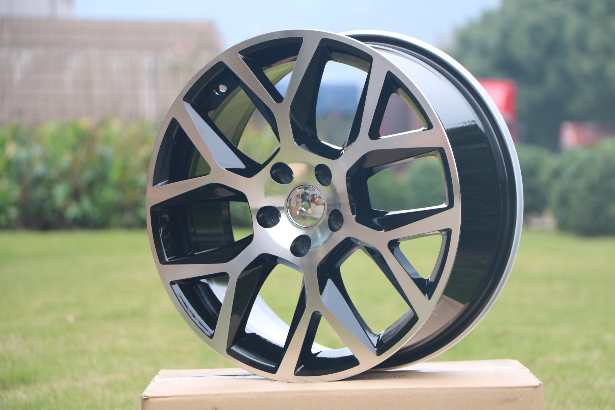 W640-Black Machine Face 18*7.5 ET45 5*112 CB57.1