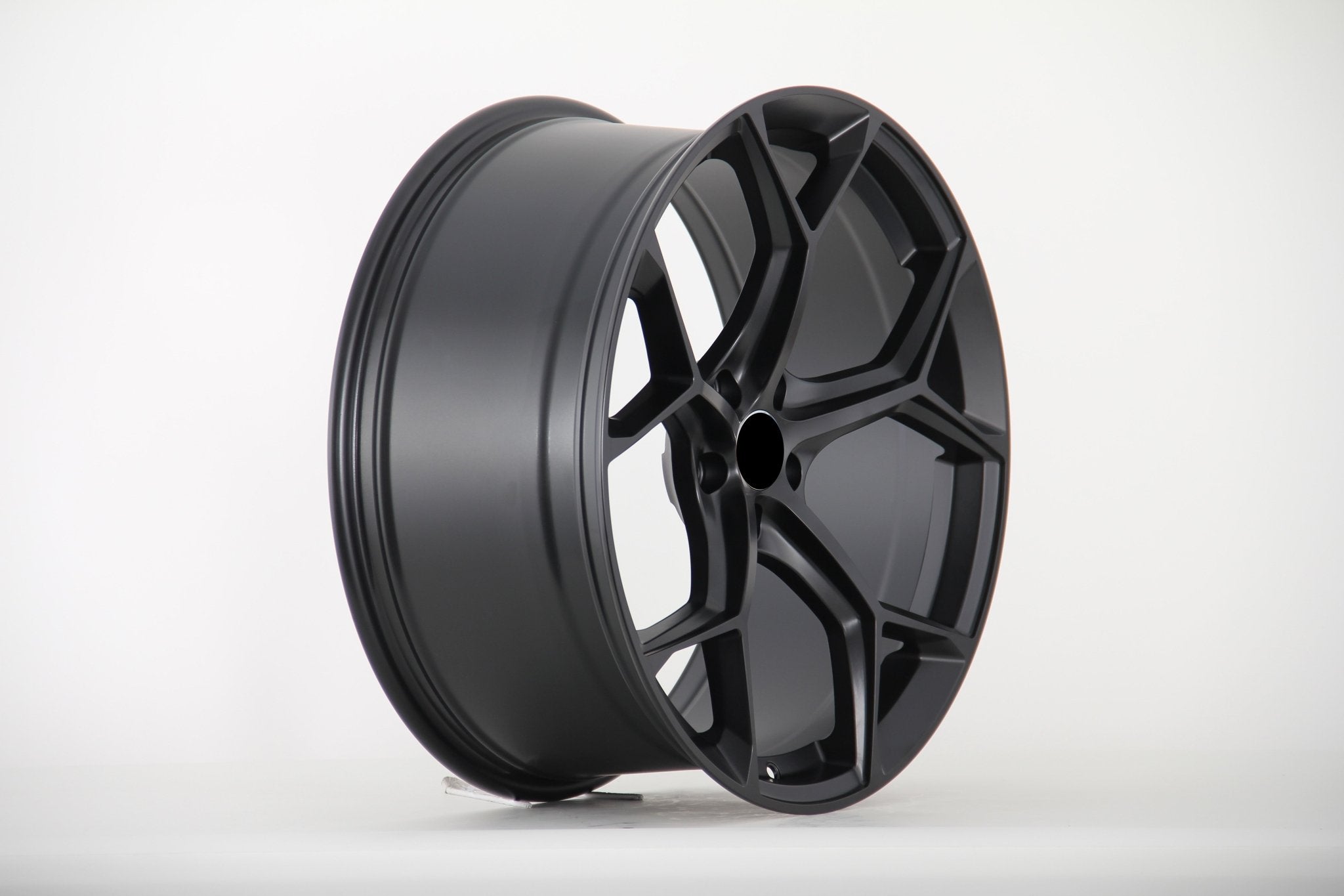 W660 6132 Satin Black 22x9.5 ET35 5x112 CB66.45