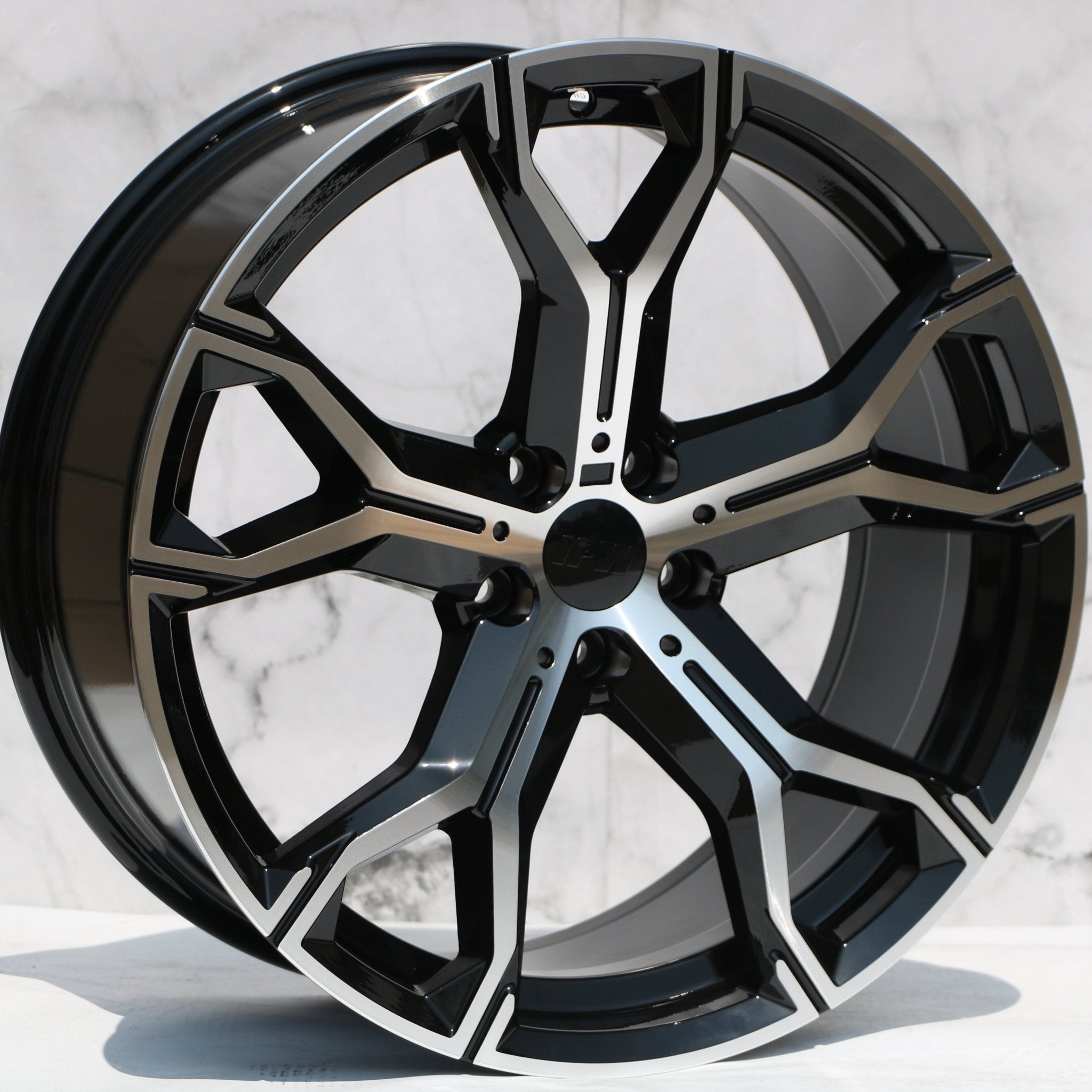 W702 D1538 Black Machined Face 20x10.5 ET40 5x112 CB66.6