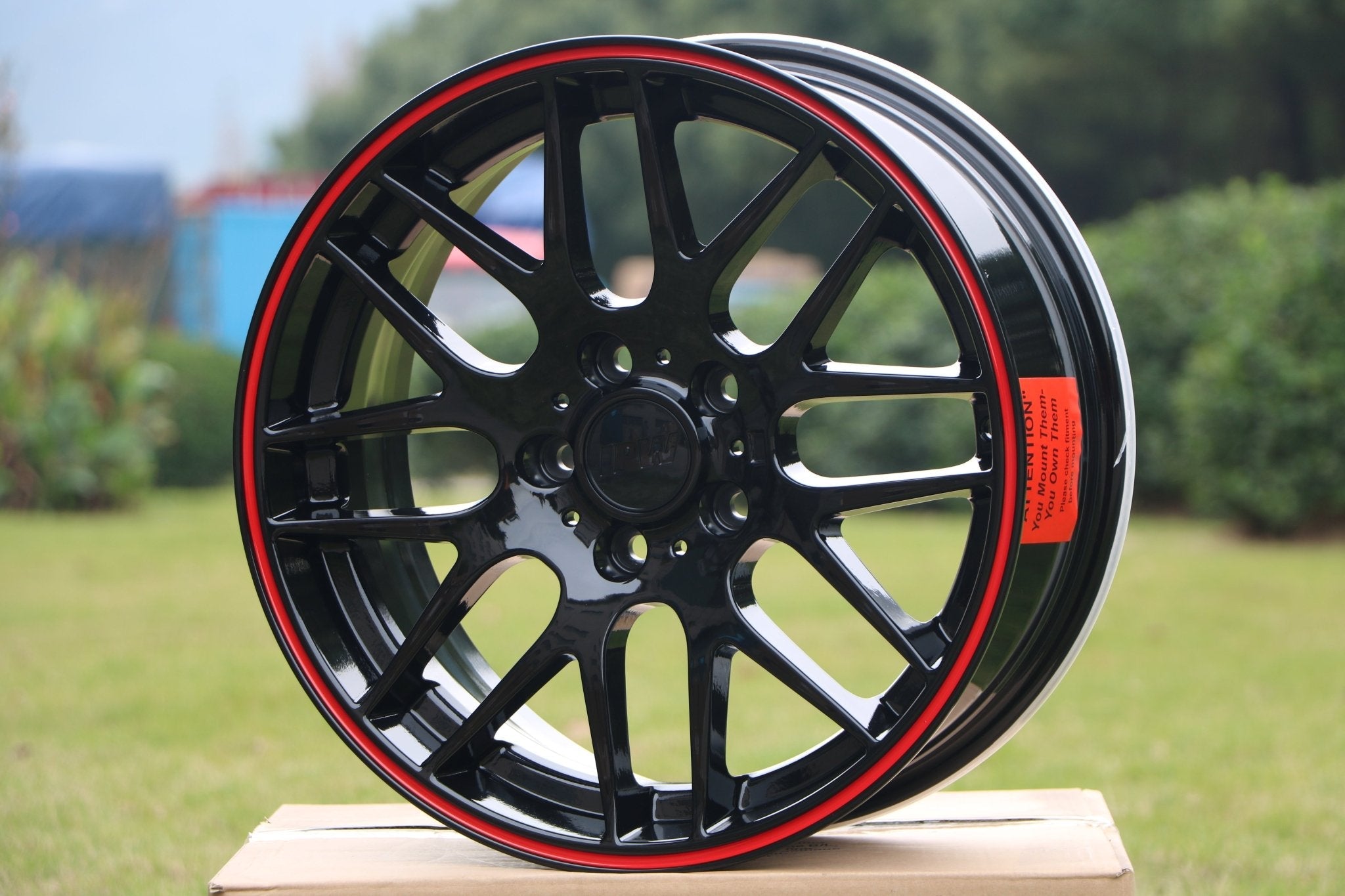 W703 Black Red Lip 19x8.5 ET35 5x120 CB72.56