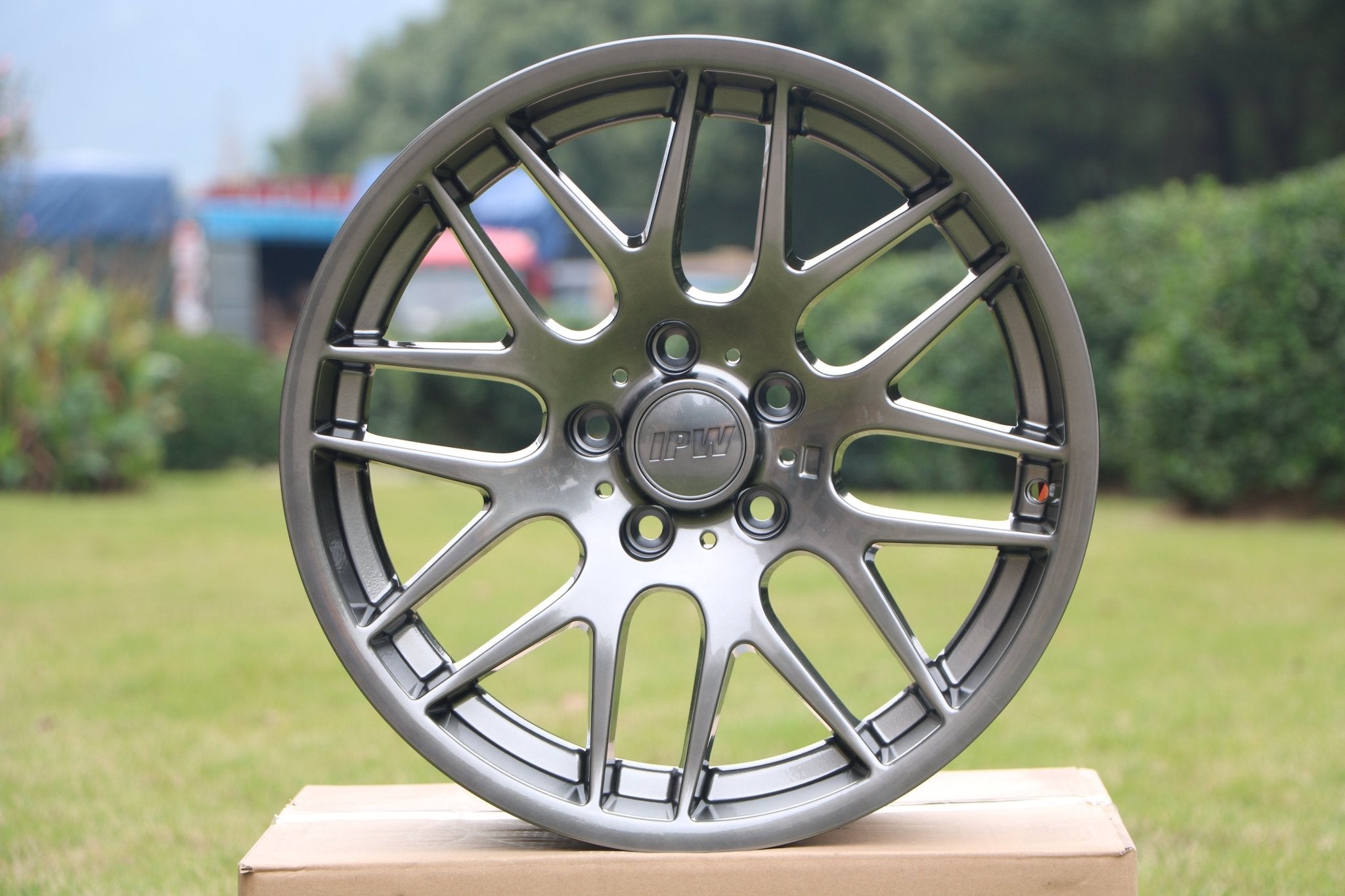 W703 Metilic 18*8.0 ET35 5*120 CB72.56