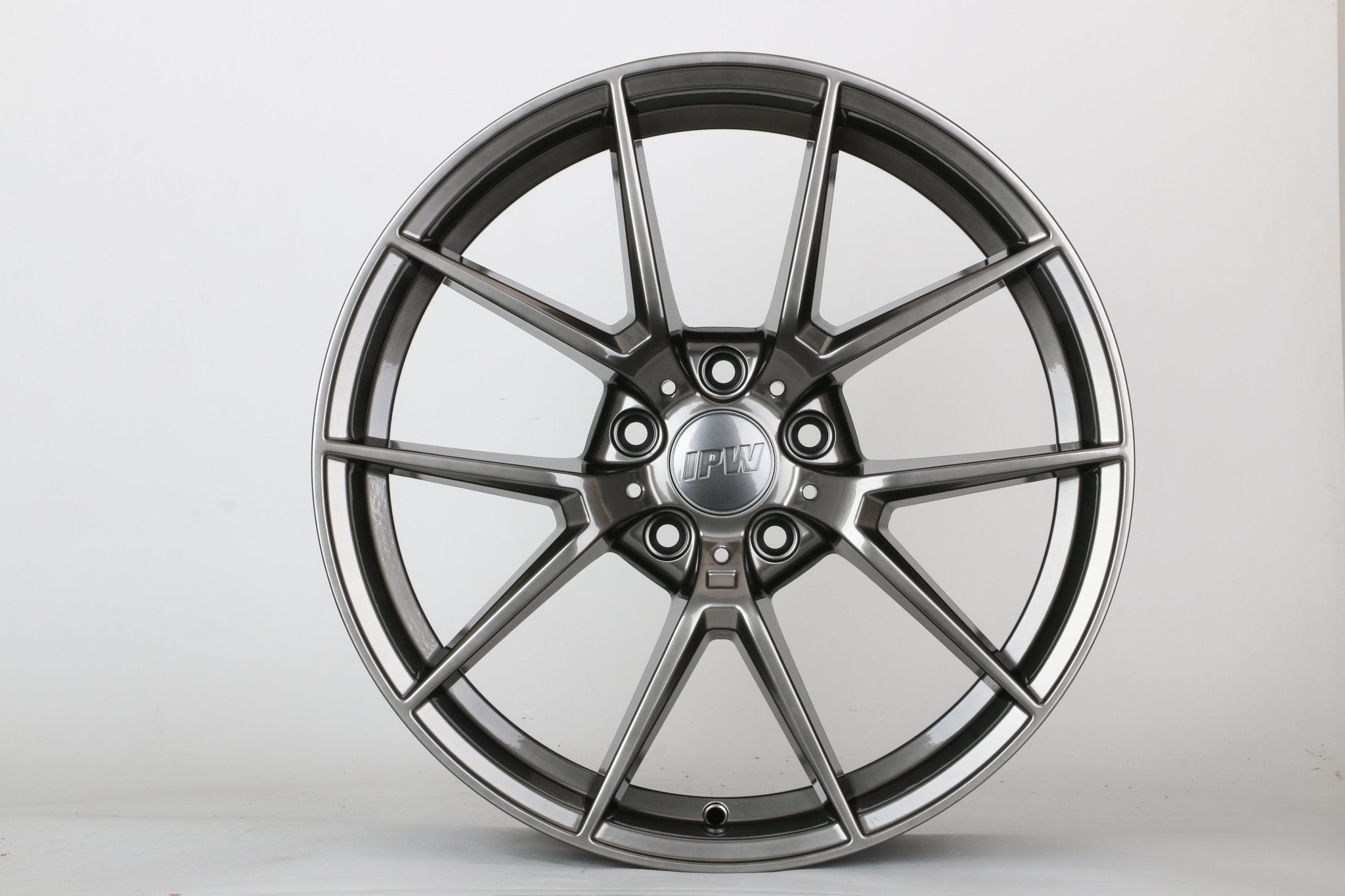 W705 1416 Metilic 19x9.5 ET35 5x120 CB72.6