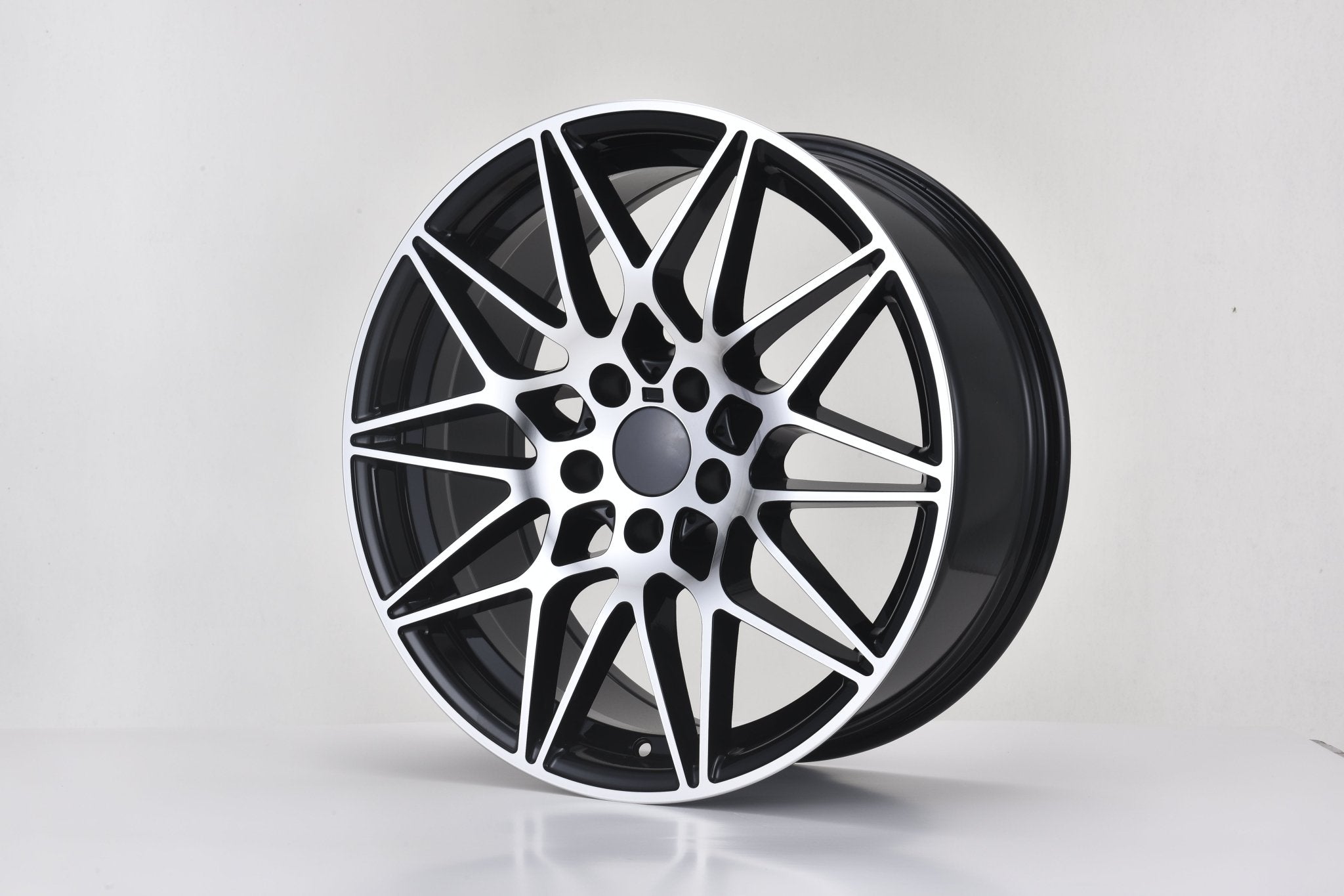 W709 D1147 Black Machined Face 19x9.5 ET34 5x120 CB72.6