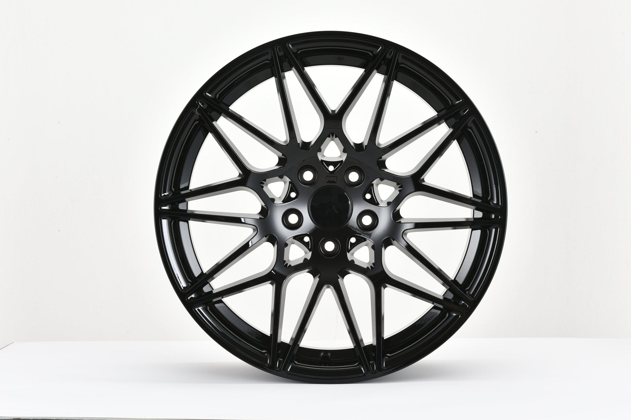 W709 D1447 Gloss Black 19x9.5 ET35 5x120 CB72.56