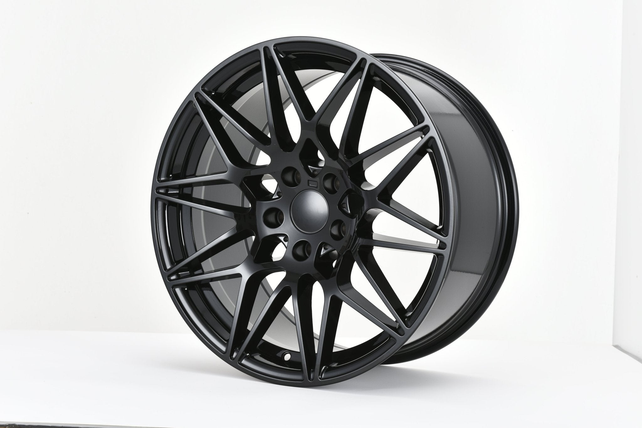 W709 D1447 Gloss Black 19x8.5 ET35 5x120 CB72.56