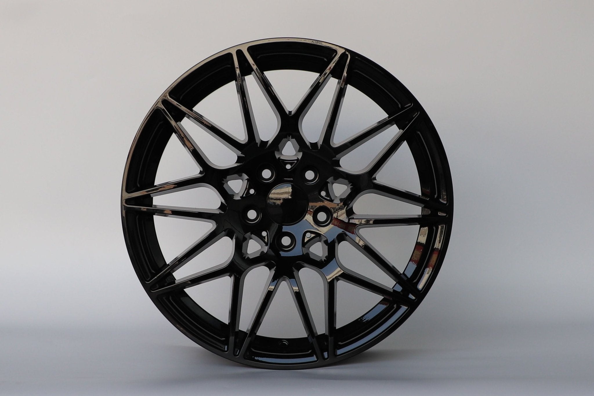 W709 D1447 Gloss Black 19x9.5 ET35 5x120 CB72.56