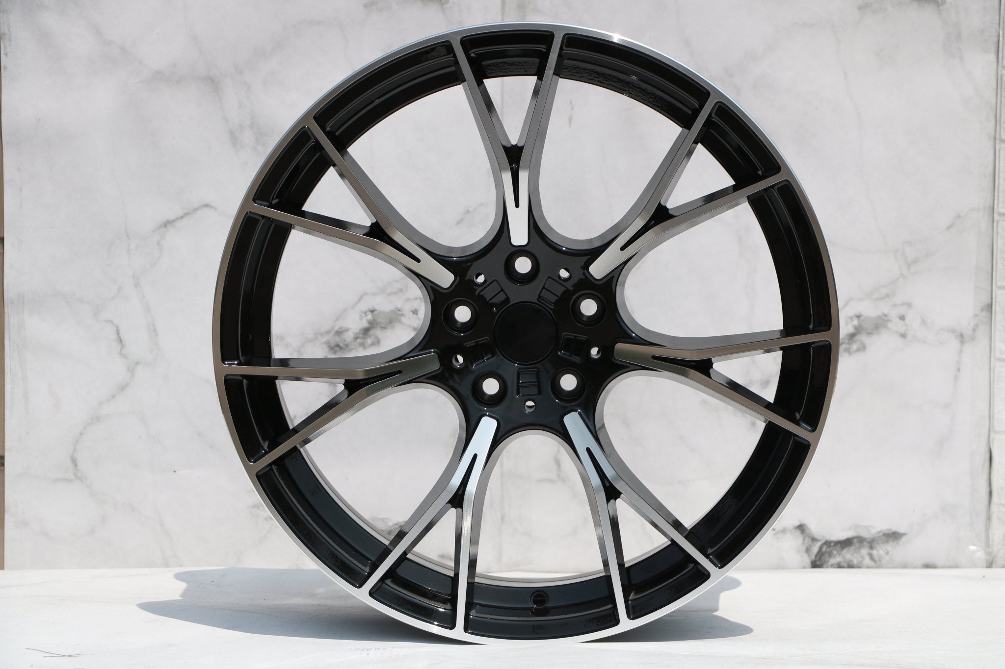 W712 770 Black Machined Face 19x8.5 ET28 5x112 CB66.5