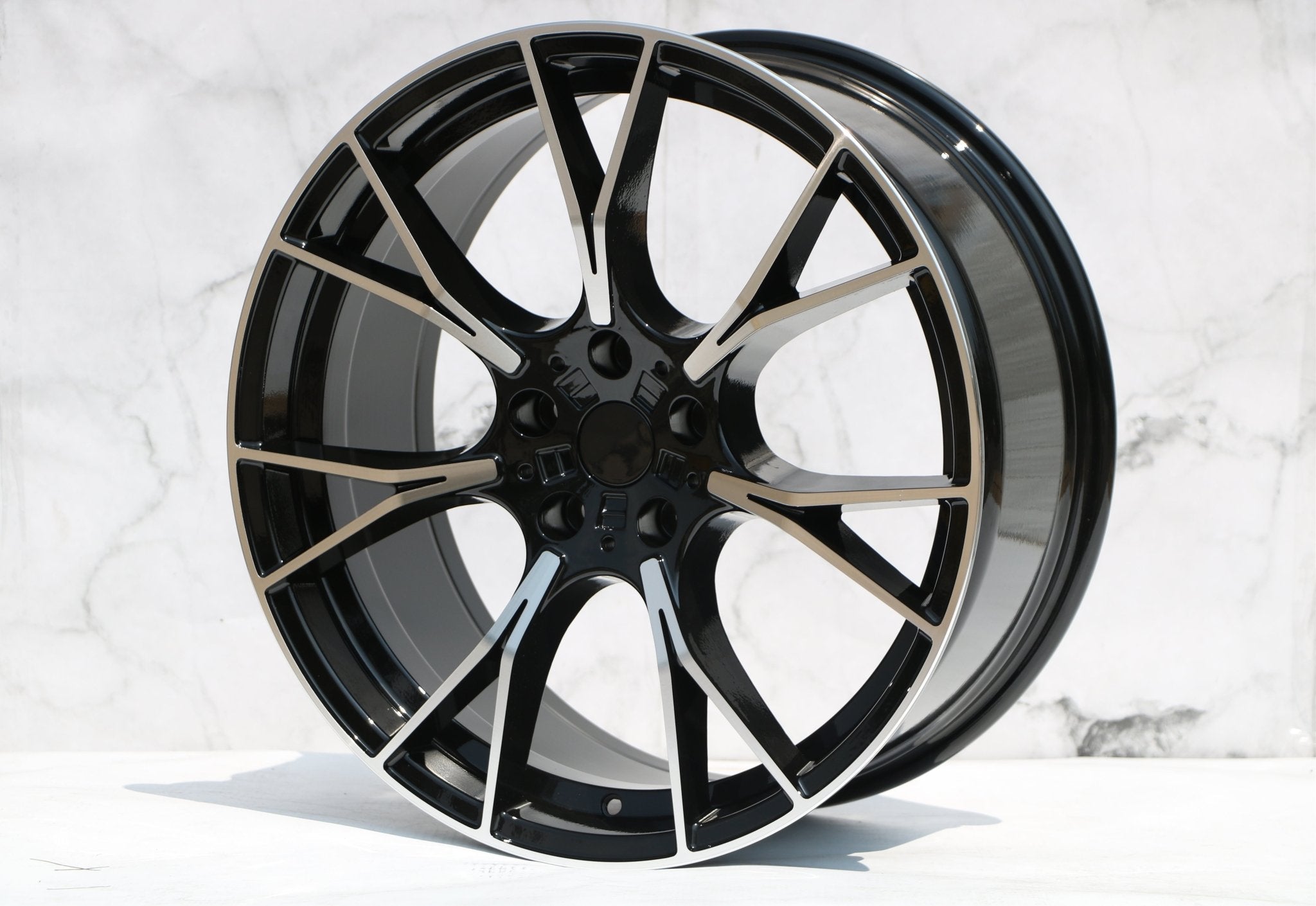 W712 770 Black Machined Face 19x9.5 ET40 5x112 CB66.5