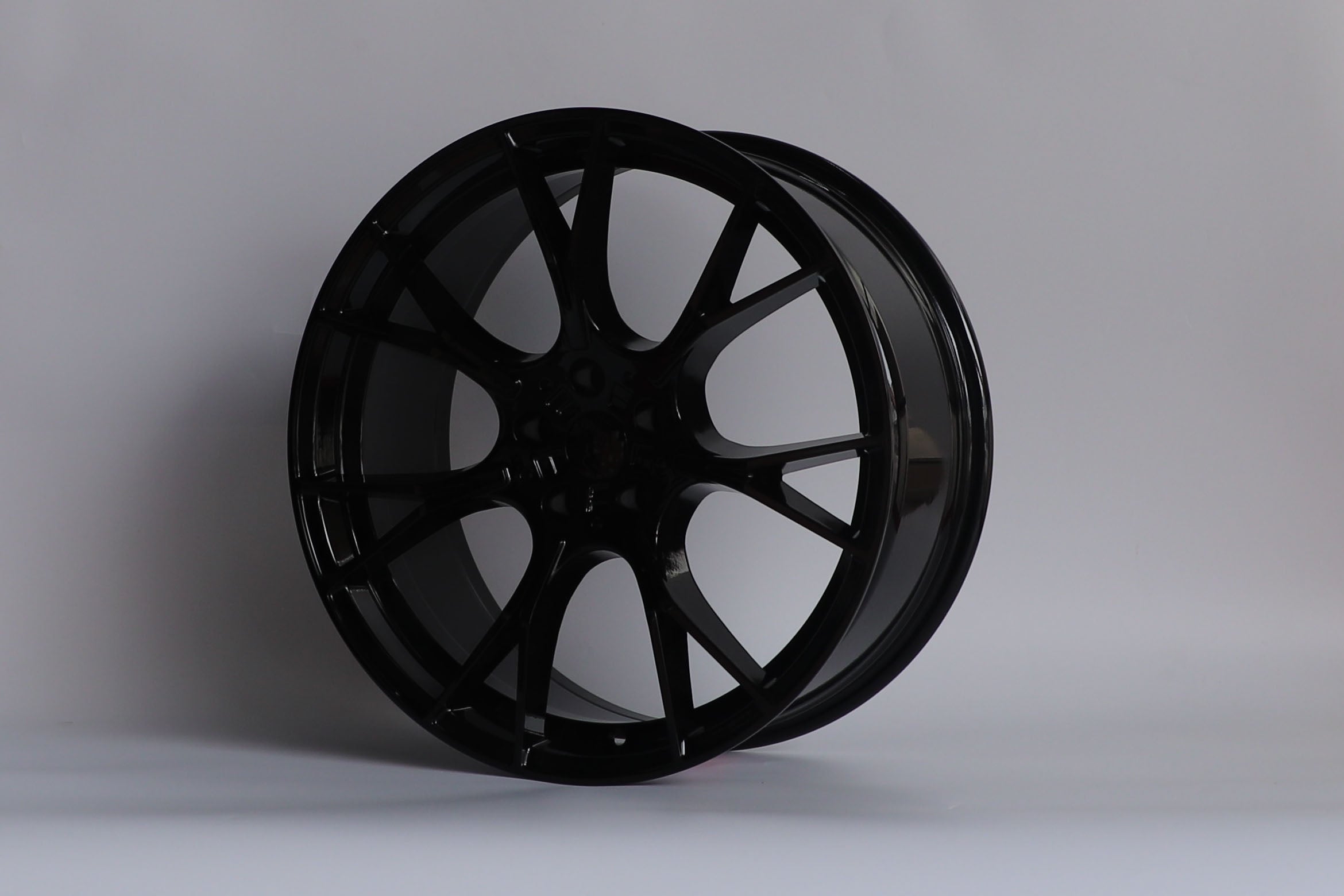 W712 1617 Gloss Black 20x8.5 ET25 5x112 CB66.6