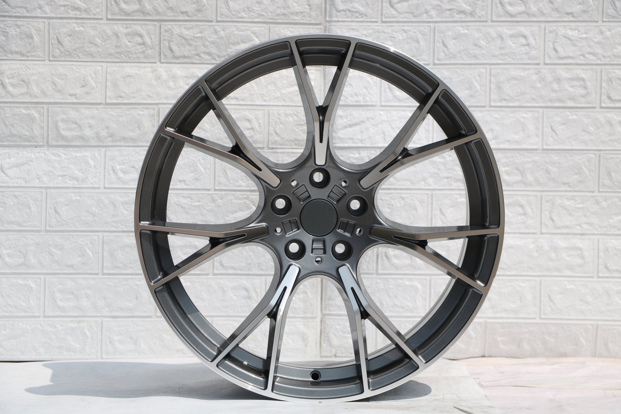 W712 Gunmetal Machined Face 20x9.5 Et35 5x120 CB72.56