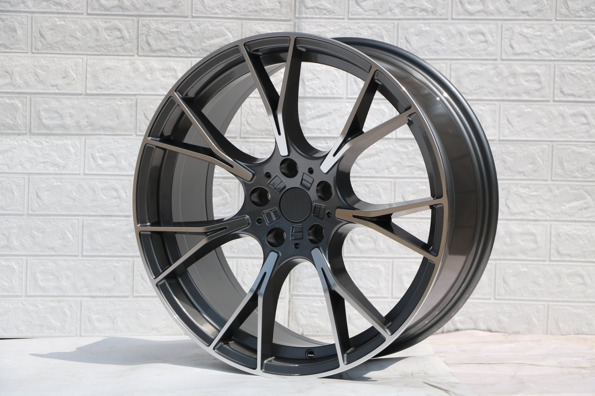 W712 Gunmetal Machined Face 20x9.5 Et35 5x120 CB72.56