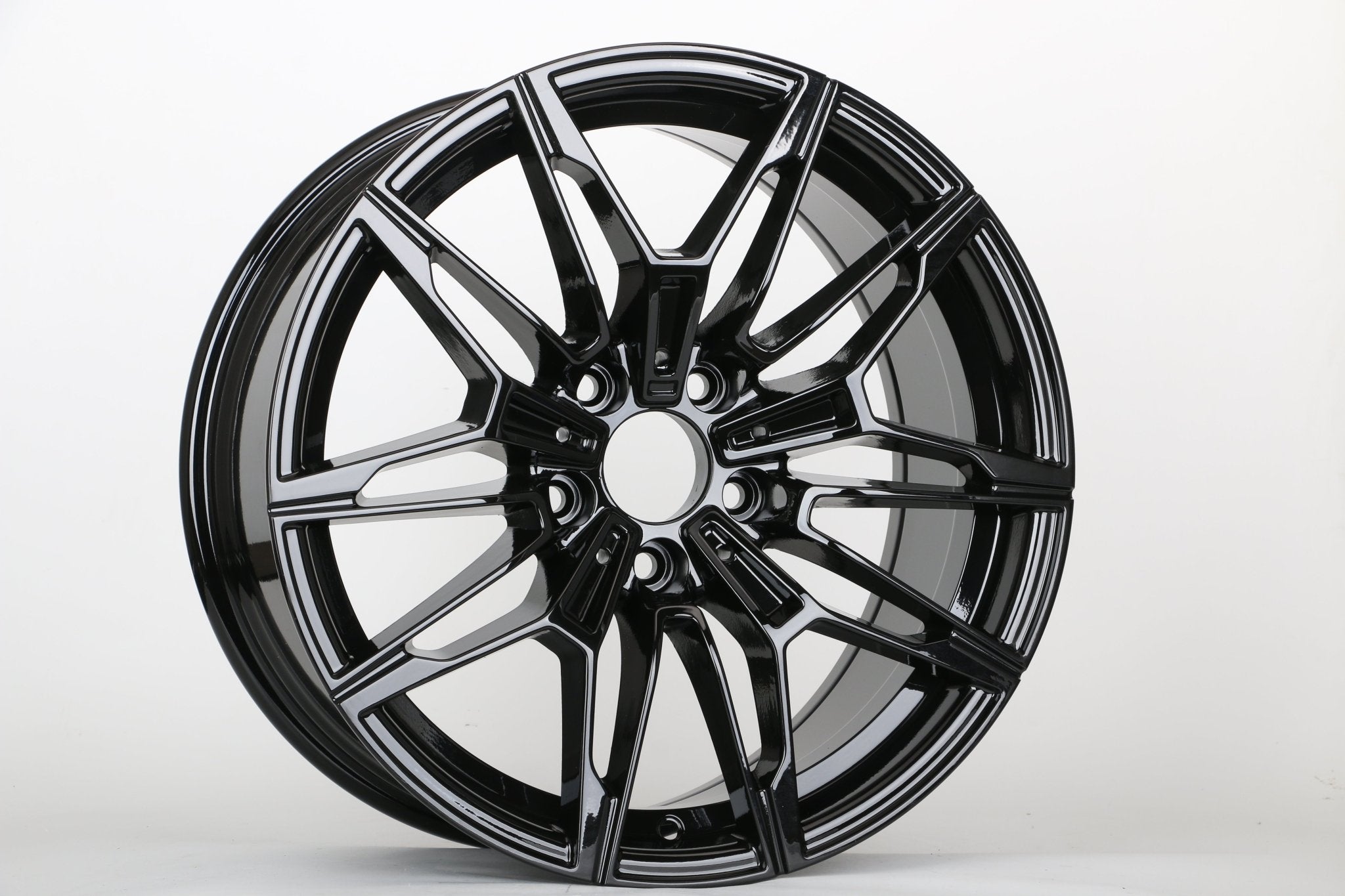 W714 Gloss Black 18x8.0 ET35 5x120 CB72.56