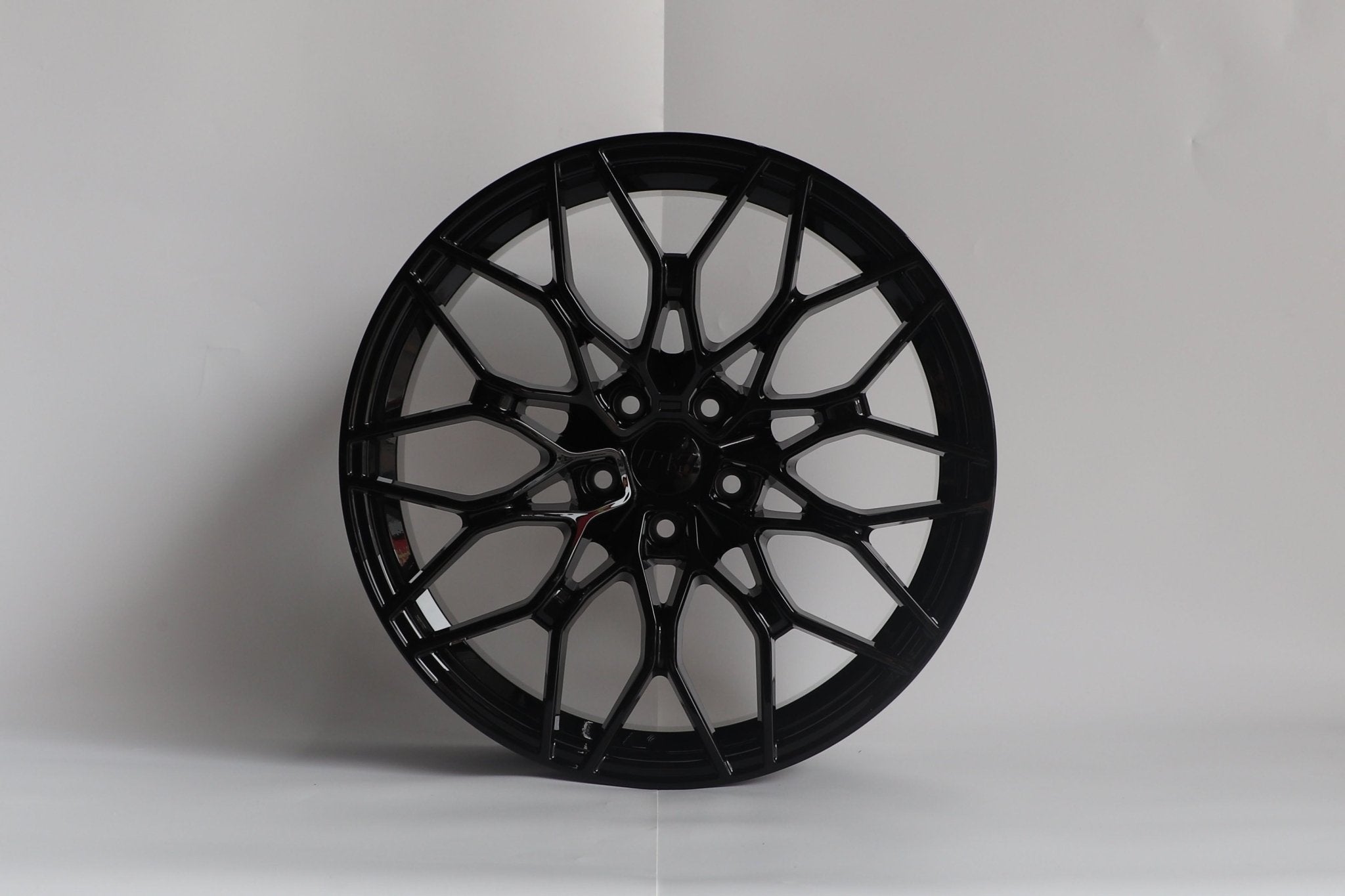 W719 1845 Gloss Black 19x8.0 ET35 5x120 CB72.56