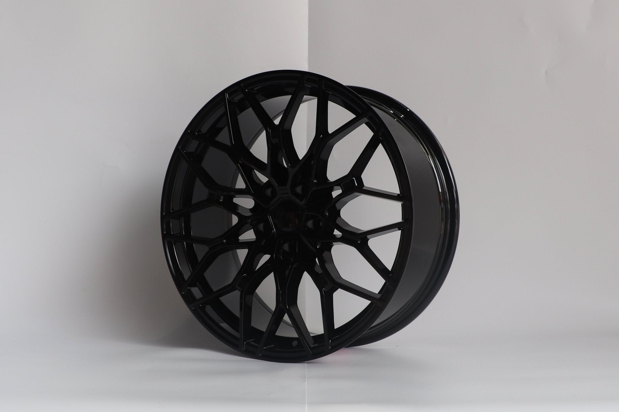 W719 1845 Gloss Black 19x9.0 ET40 5x112 CB66.56