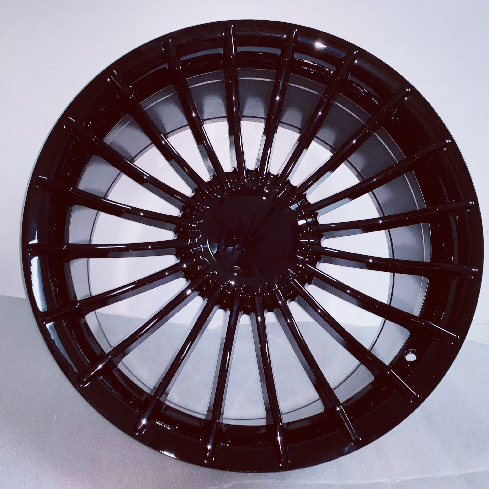 W724 Gloss Black 20x9.5 ET20 CB72.6 5x112/120 C191-B MB-1255