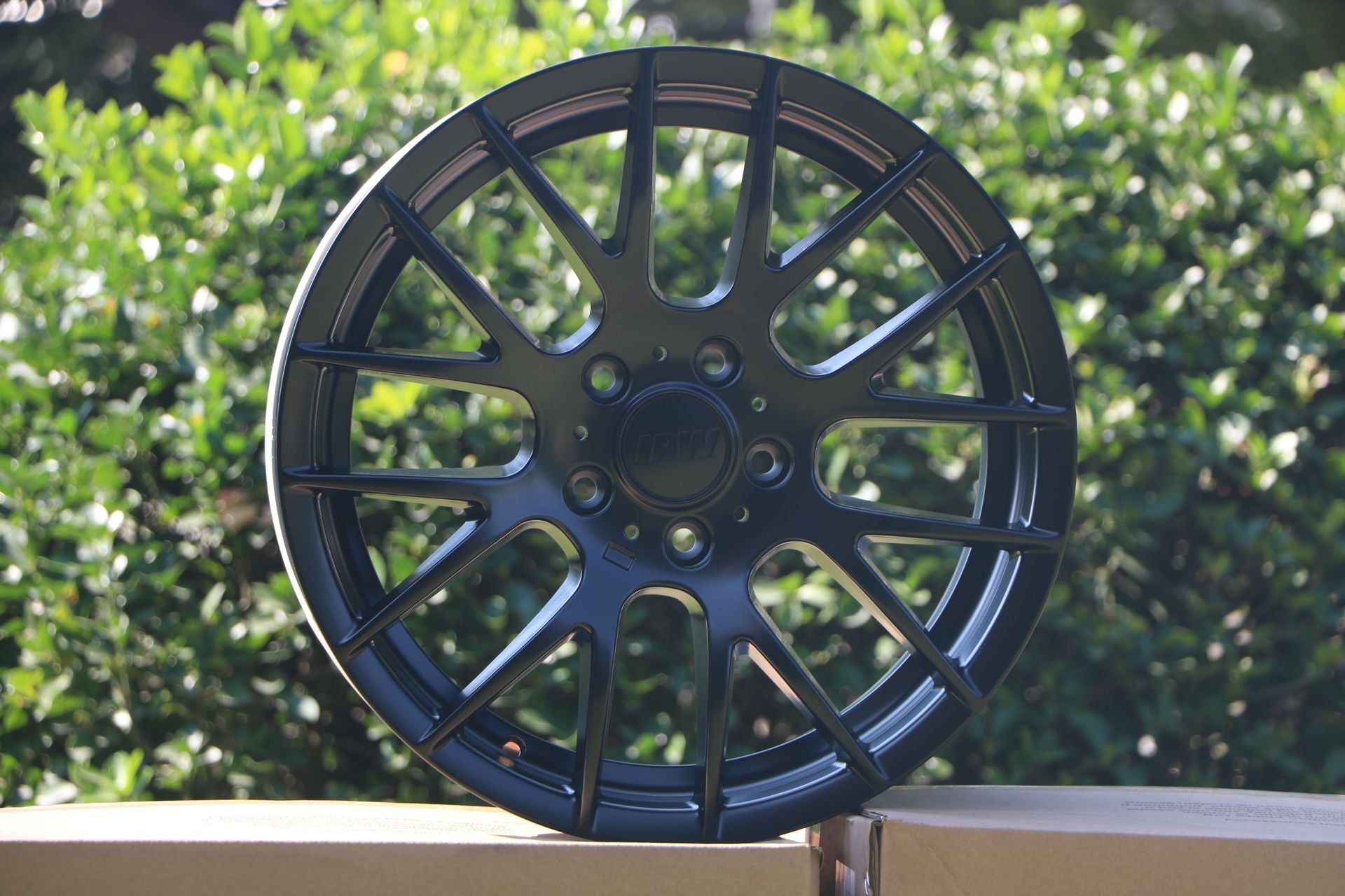 W725 Satin Black 18*8.0 ET35 5*120 CB72.56