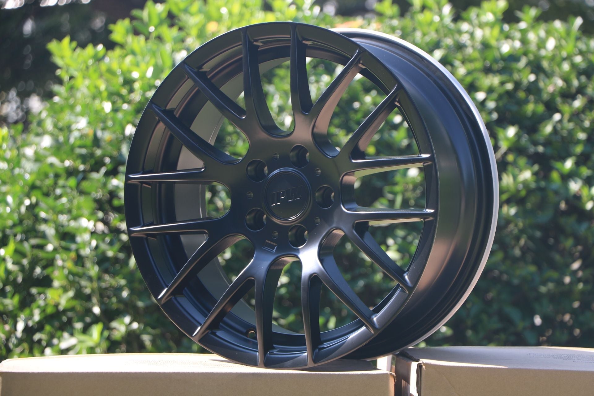 W725 Satin Black 18*9.0 ET35 5*120 CB72.56