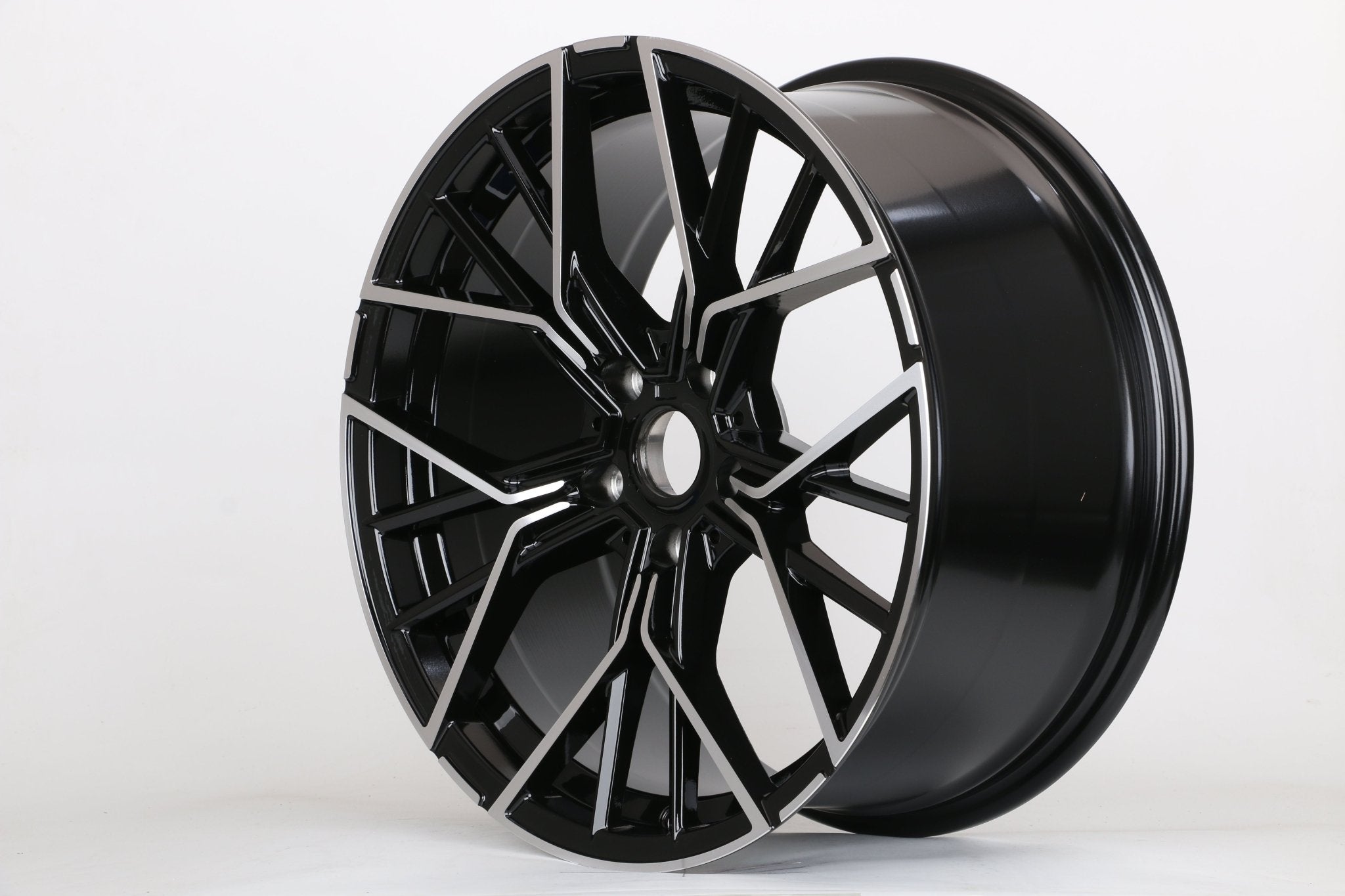 W727 777 Black Machined Face 19x9.0 ET40 5x120 CB72.56