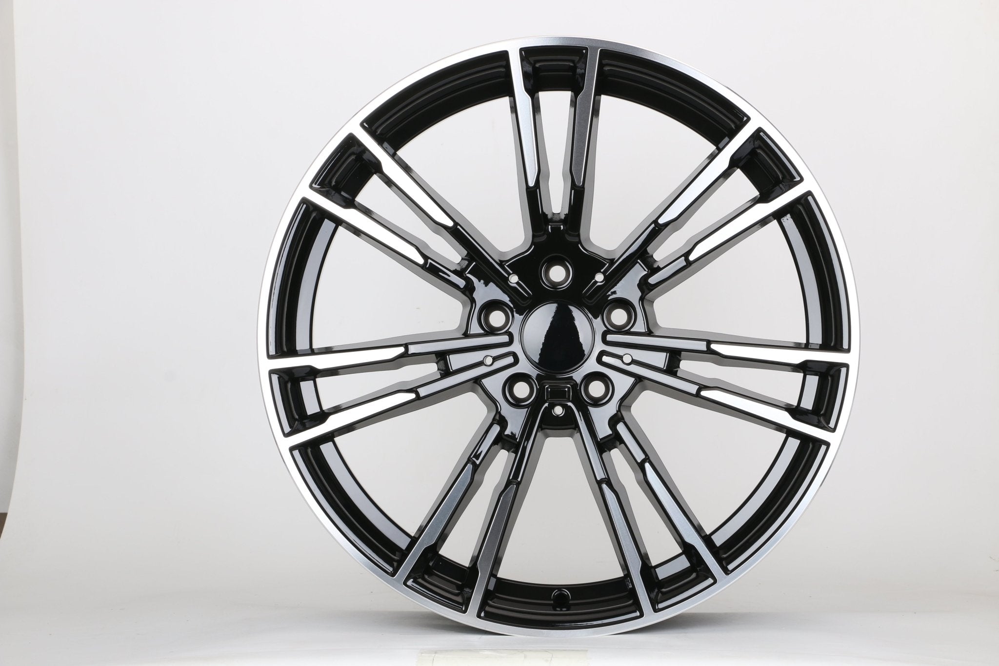 W730 D1356 Black Machine Face 19*9.5 ET35 5*120 CB72.6