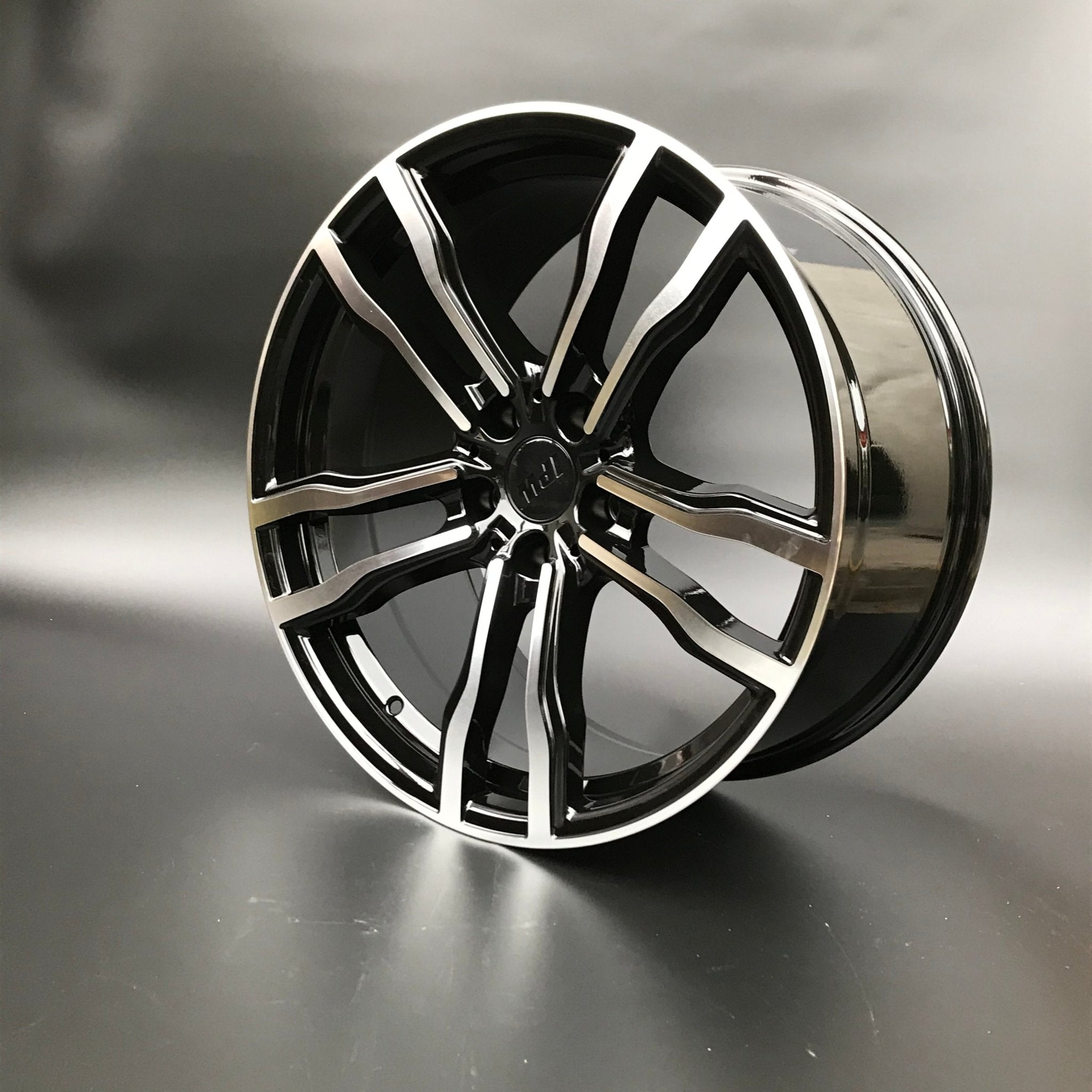 W732 1256 Black Machined Face 22x10.0 ET40 5x120 CB74.1  Cap C-956 Logo Size 67.7MM