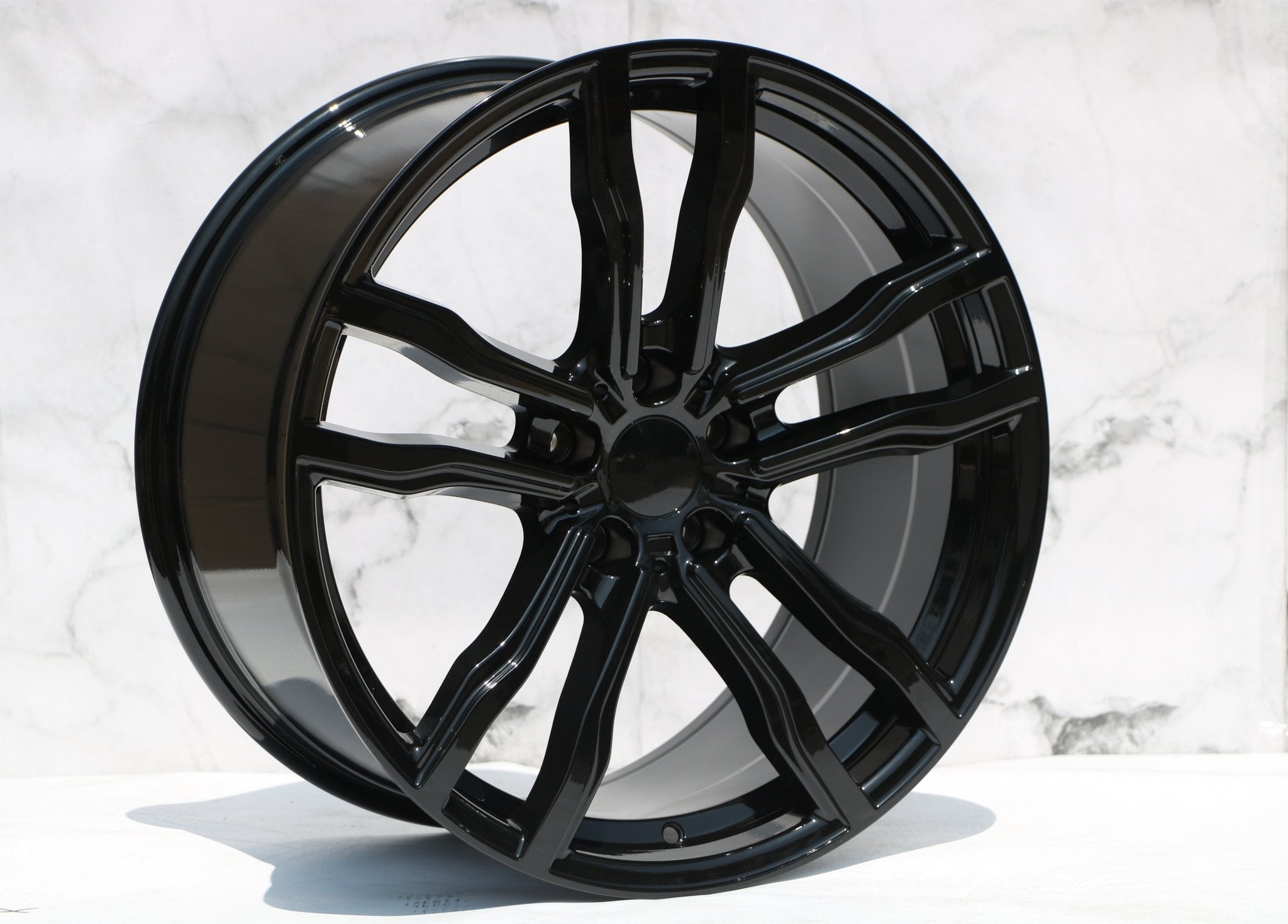 W735 DLJ588 Gloss Black 20*10 ET40 5x120 CB74.1
