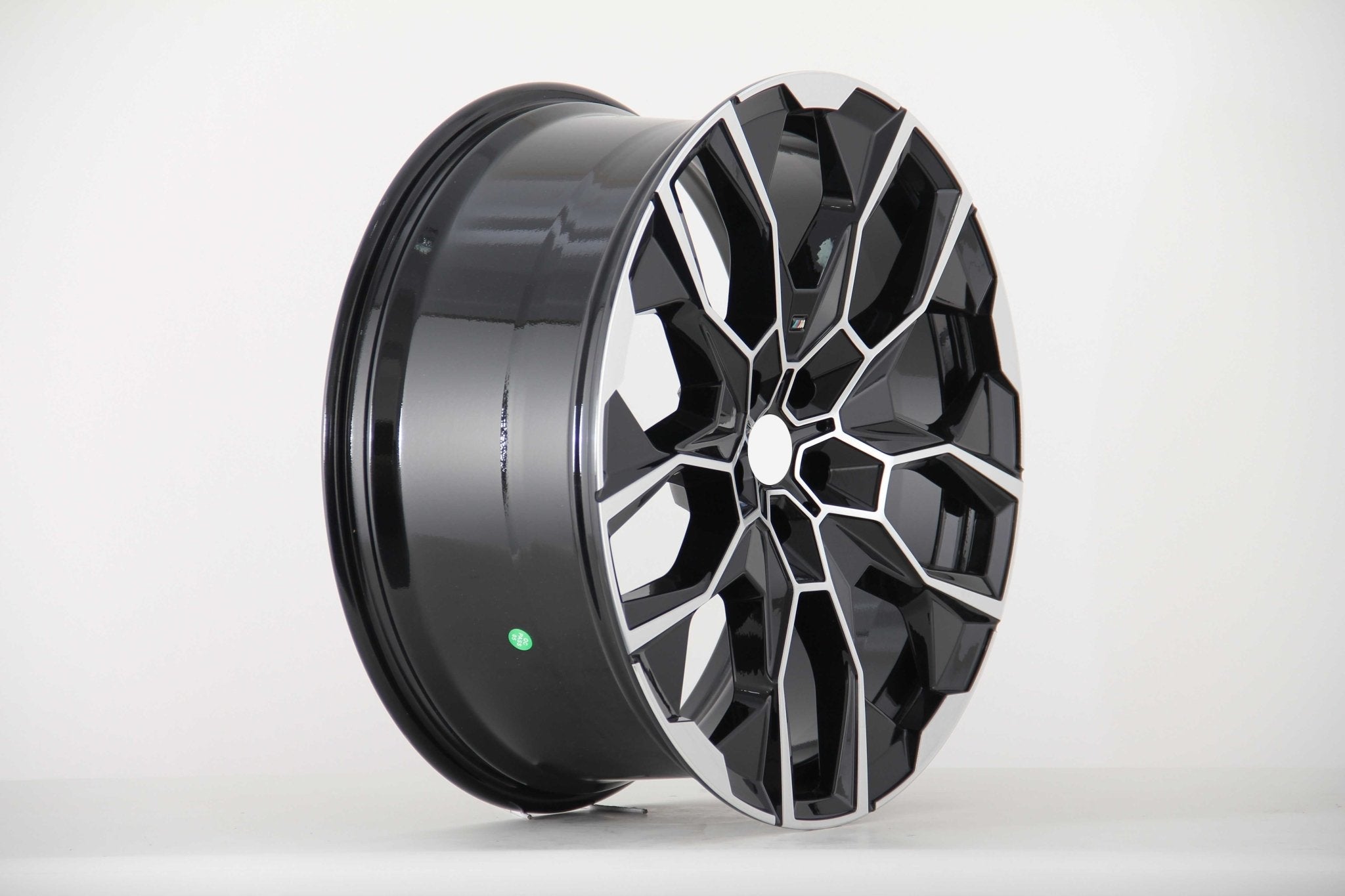 W746 7118 Black Machined Face 22x10.5 ET40 5x112 CB66.5