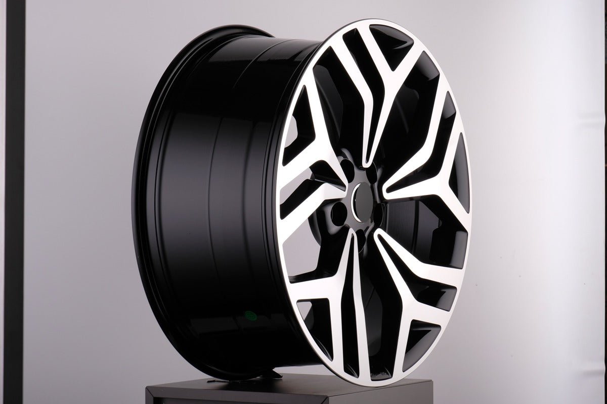 W791 787 Black Machined Face 22x9.5 ET45 5x120 CB72.6