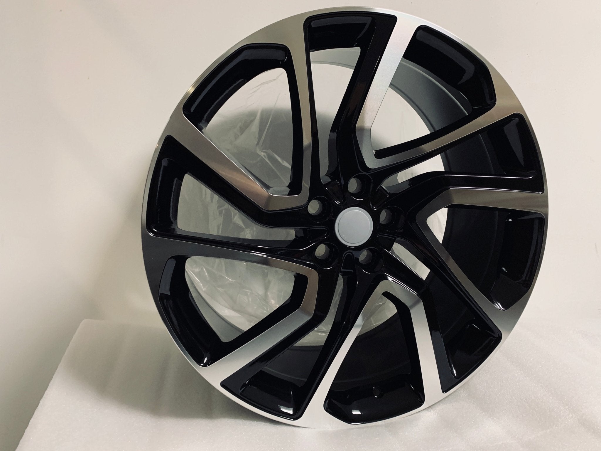 W797 Black Machined Face 22x9.5 ET45 5x120 CB72.6