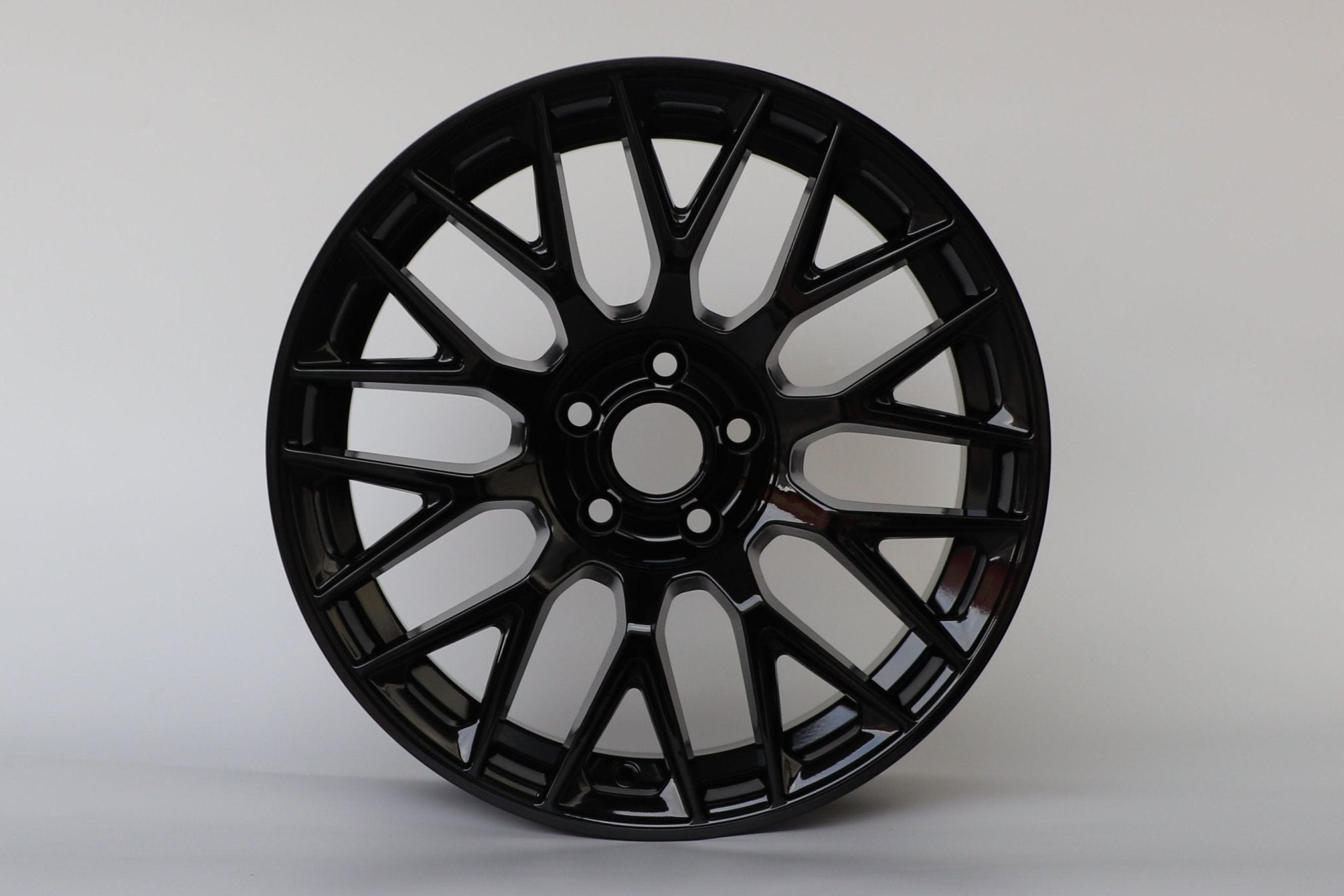 W803 1766 Gloss Black 19x8.5 ET35 5x112 CB66.6