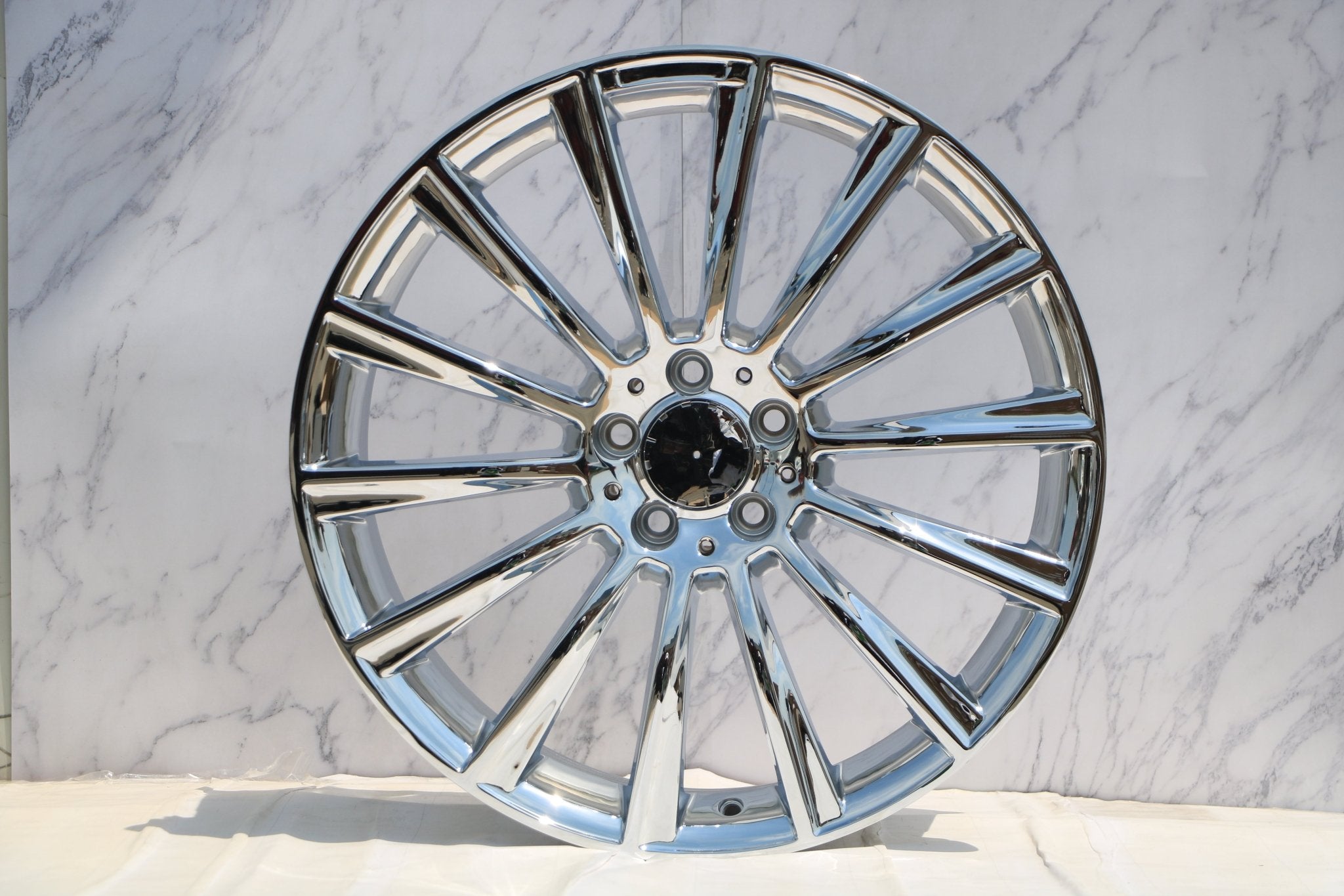 W813 Chrome 22x9.0 ET32 5x112 CB66.6