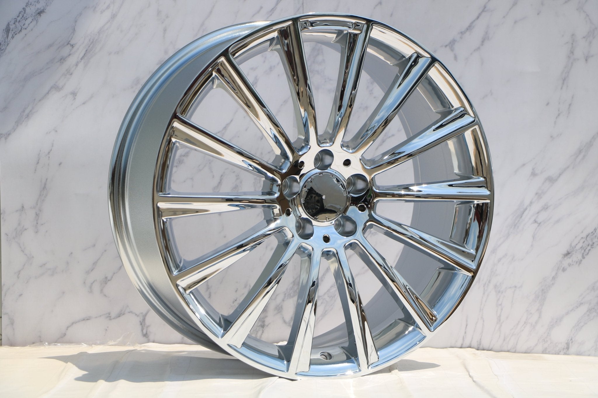 W813 Chrome 22x9.0 ET32 5x112 CB66.6
