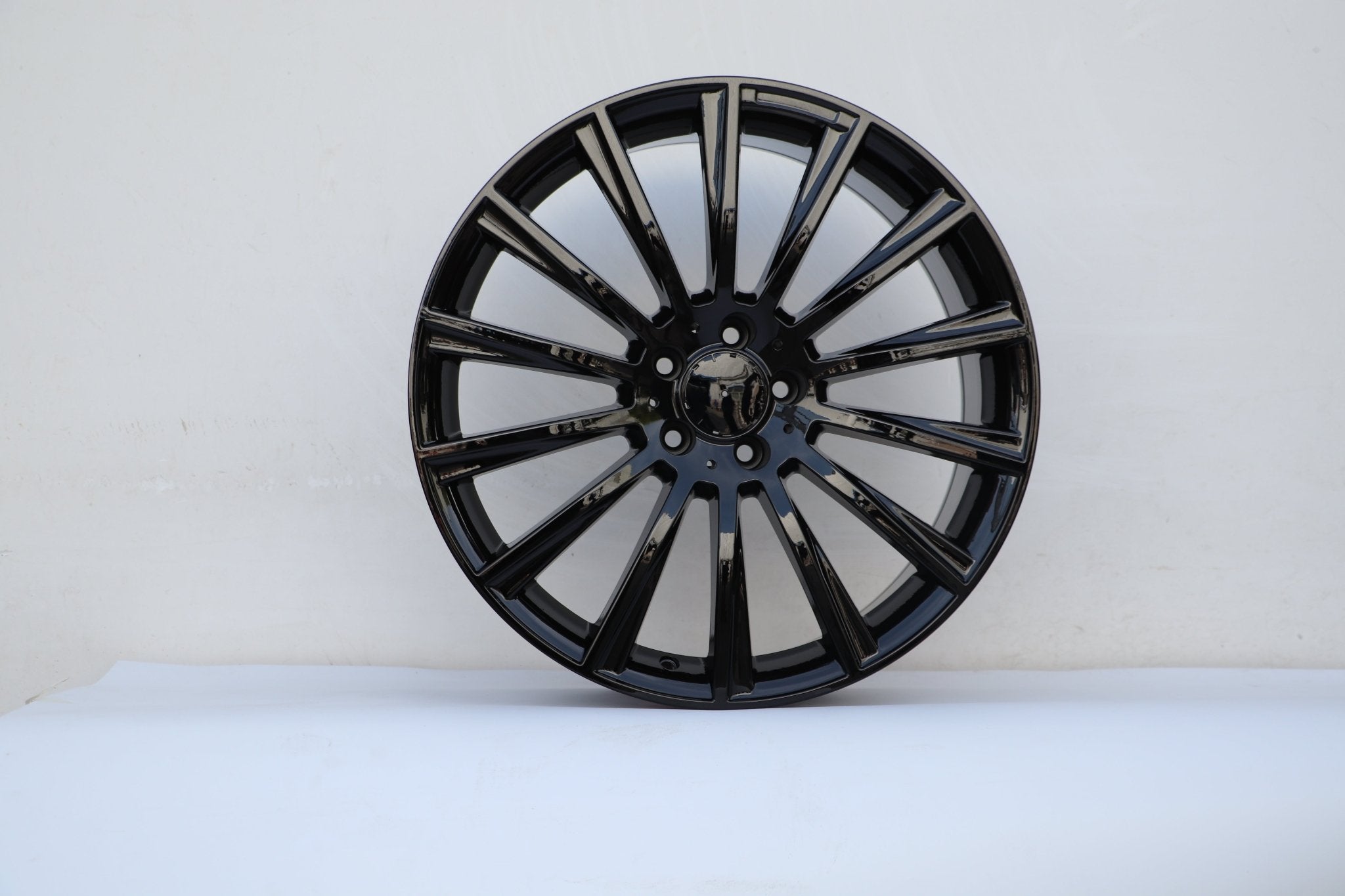 W813 Gloss Black 18x9.5 ET35 5x112 CB66.6 C507-C
