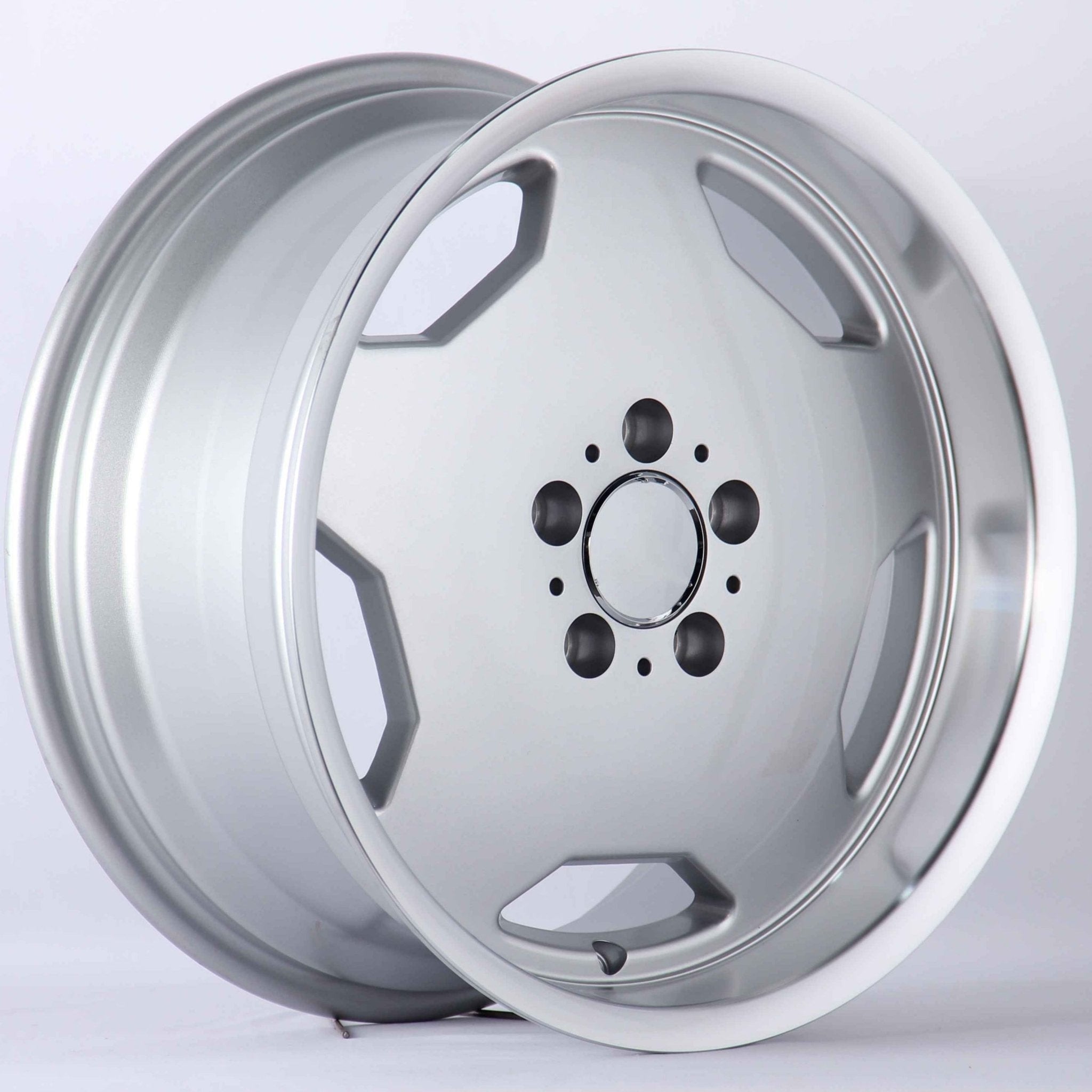 W823 iV-1406 Silver Machined Lip 18x9 ET35 5x112 CB66.56