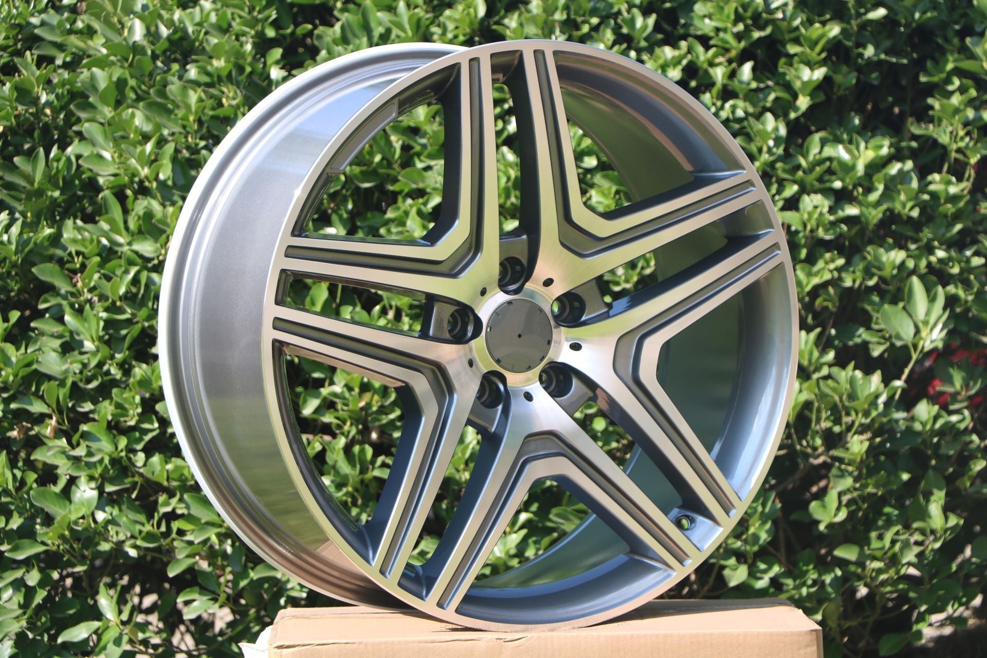 W824 Gunmetal Machined Face 20x8.5 ET35 5x112 CB66.6