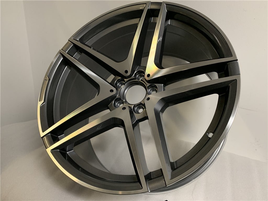 W828 Gunmetal Machined Face 18*9.5 ET35 5*112 CB66.6