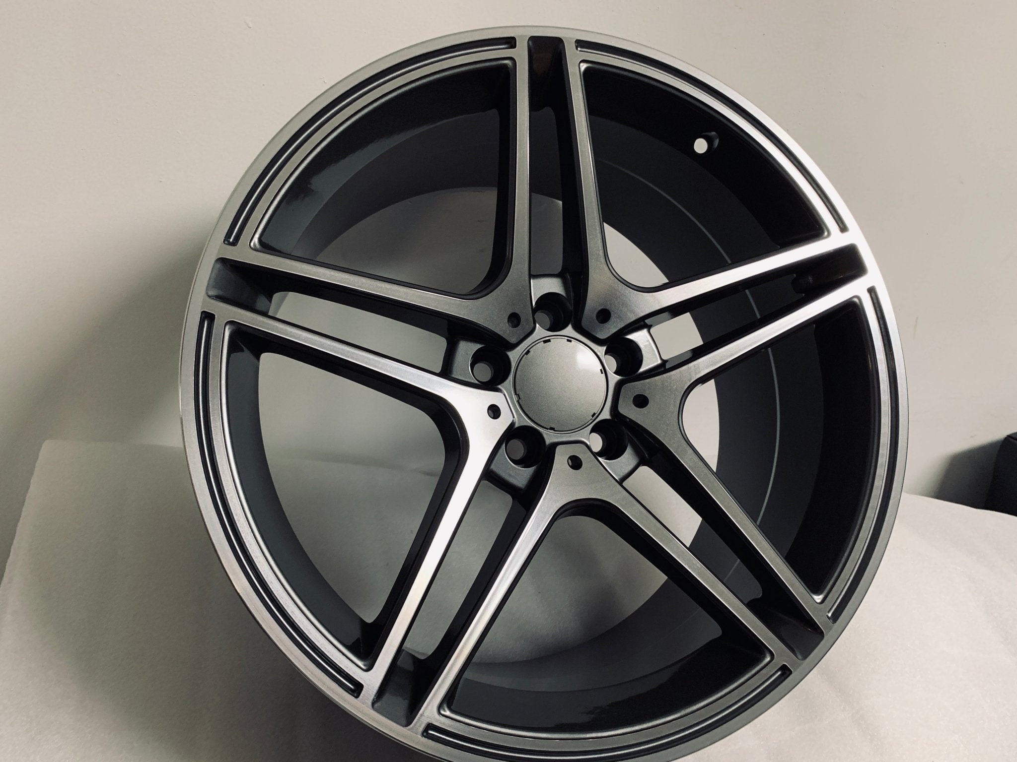 W828 Gunmetal Machined Face 18*9.5 ET35 5*112 CB66.6