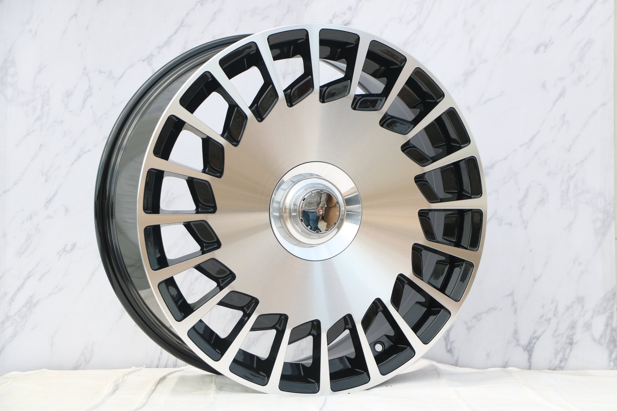 W835 Black Machined Face 20x8.5 ET35 5x112 CB66.6