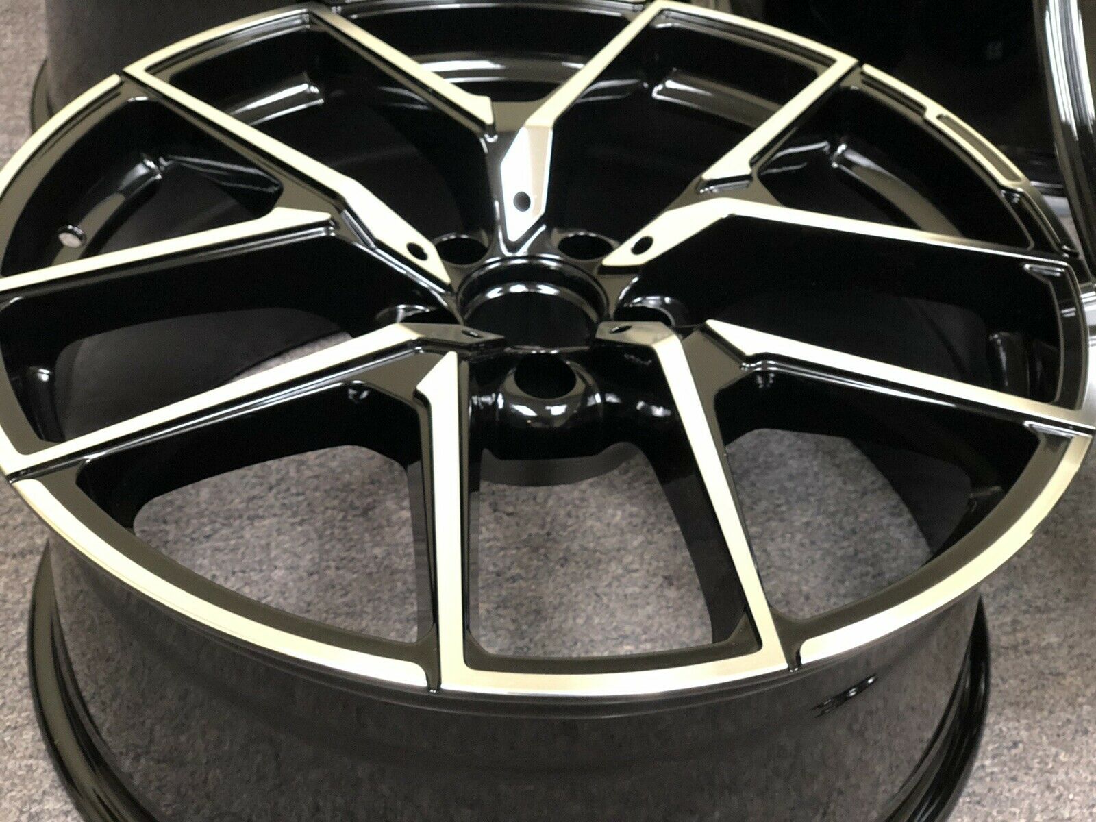 W838 Black Machined Face 19x8.5 ET 45 5x112 CB66.6