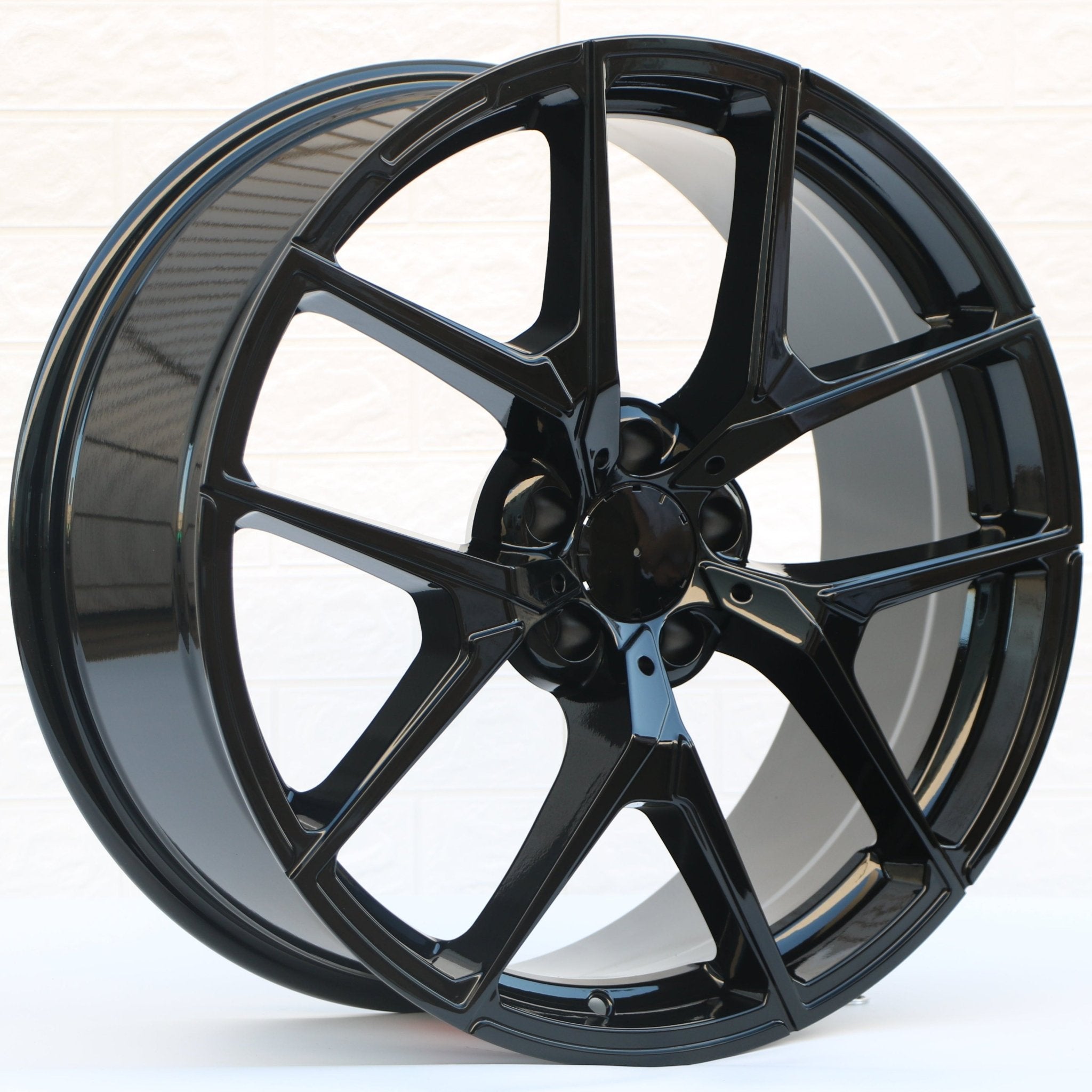 W838 F1225 Gloss Black 17x8.0 ET35 5x112 CB66.6
