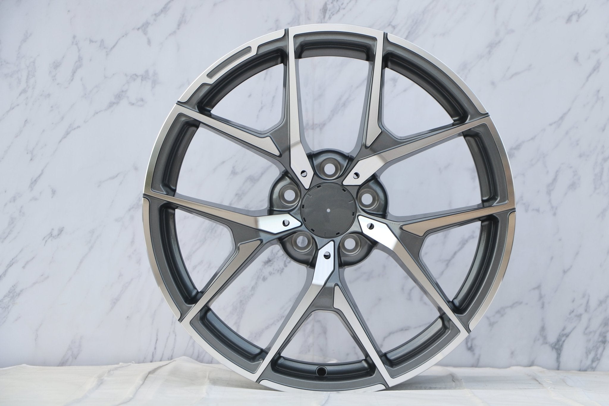 W838 F1225 Gunmetal Machined Face 17x8.0 ET35 5x112 CB66.6