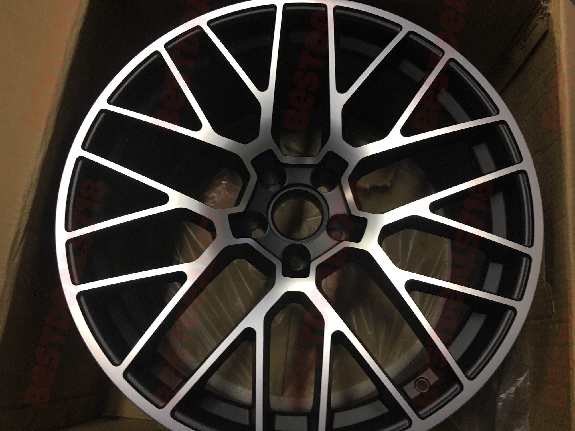 W845 1558 Black Machined Face 19x8.5 ET32  CB66.6