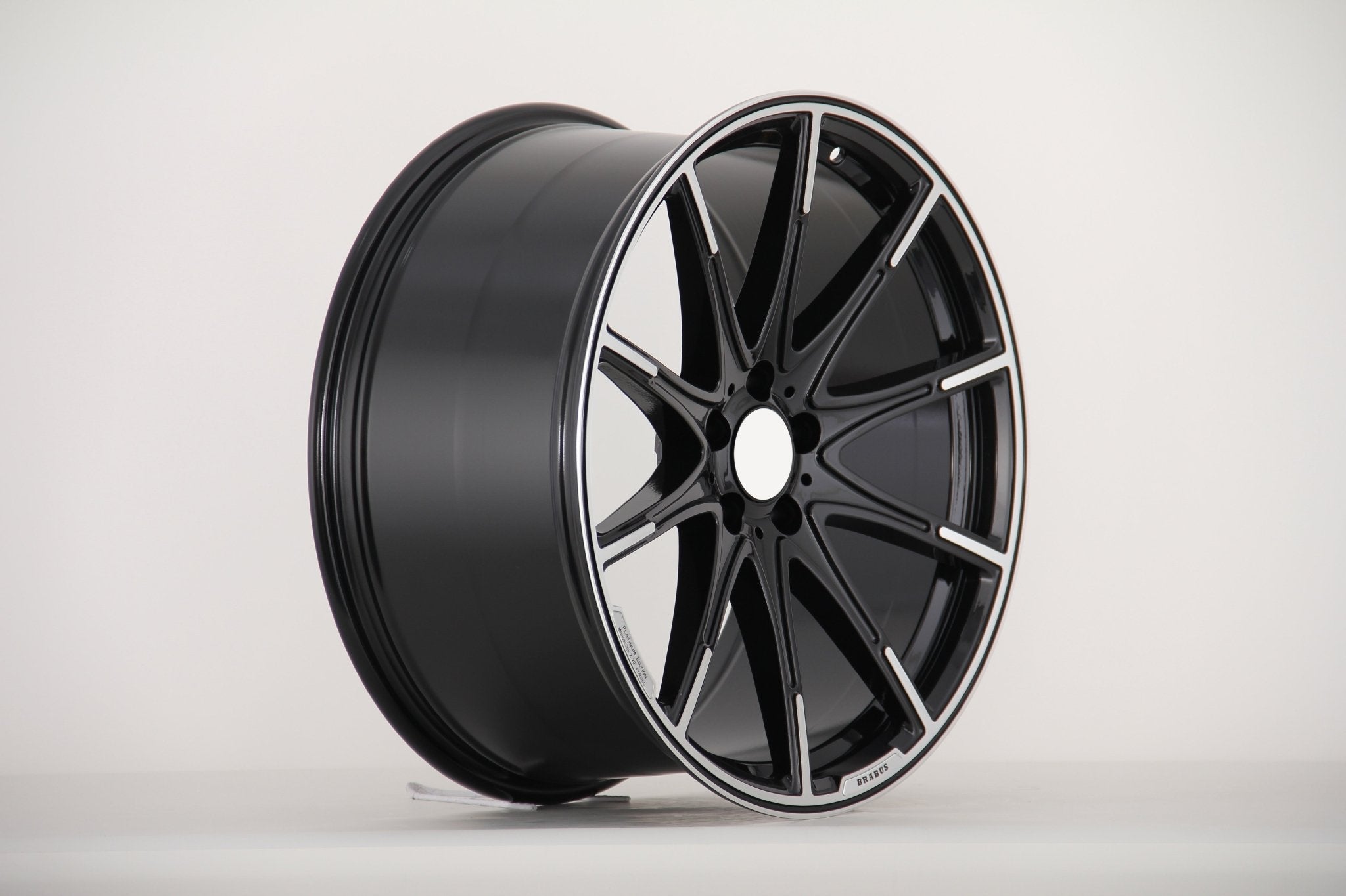 W846 8124 Black Machined Face 20x9.5 ET42 5x112 CB66.6