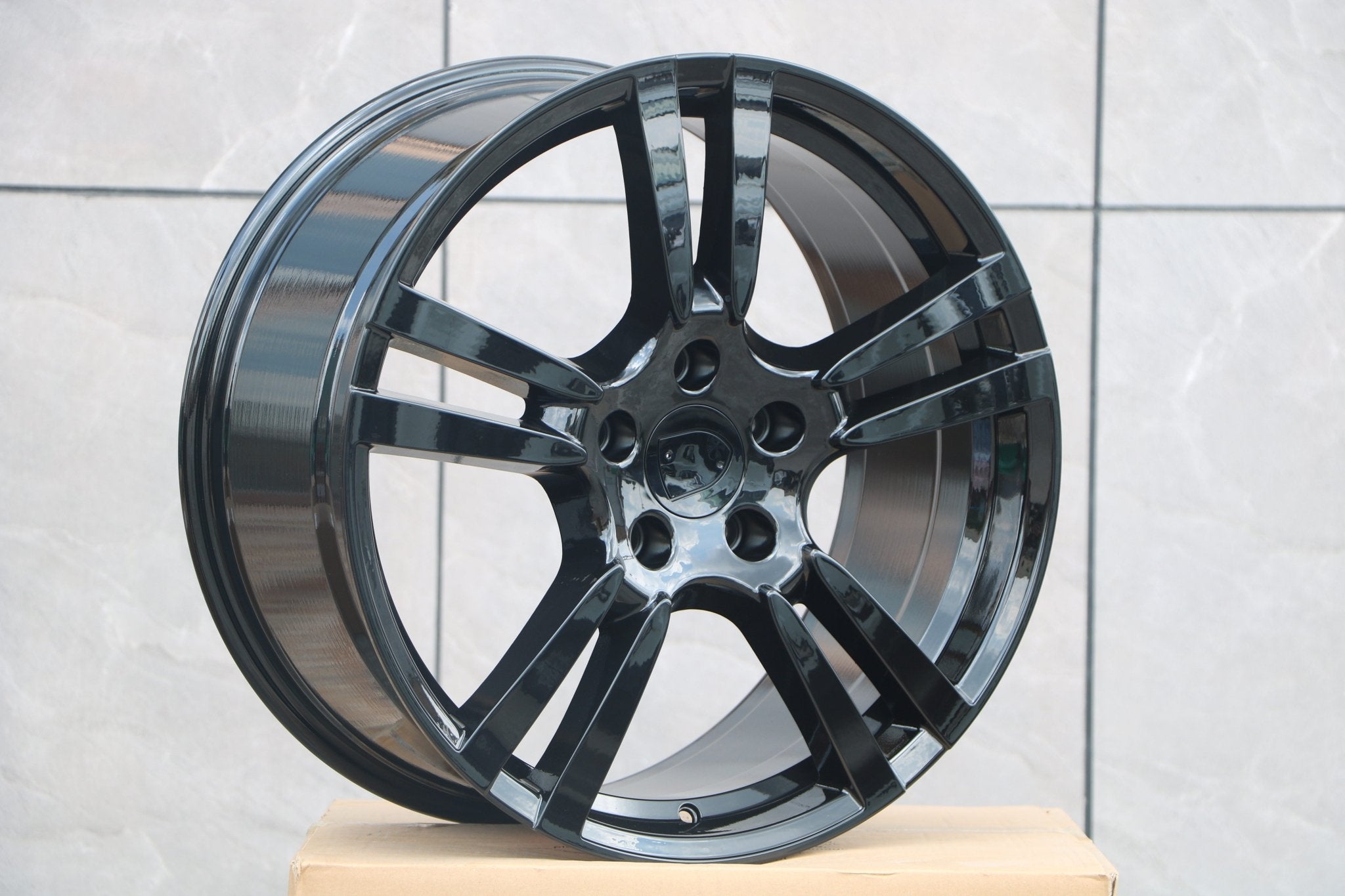 W856 D249 Gloss Black 22*9.5 ET55 CB71.6 5x130