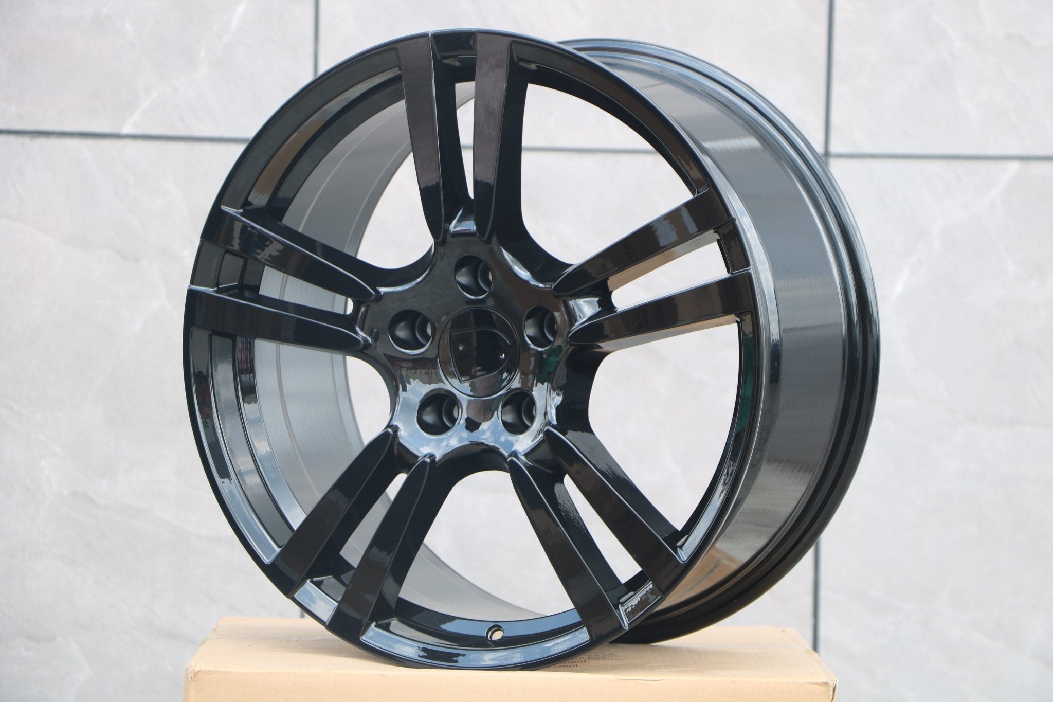 W856 D249 Gloss Black 22*9.5 ET55 CB71.6 5x130